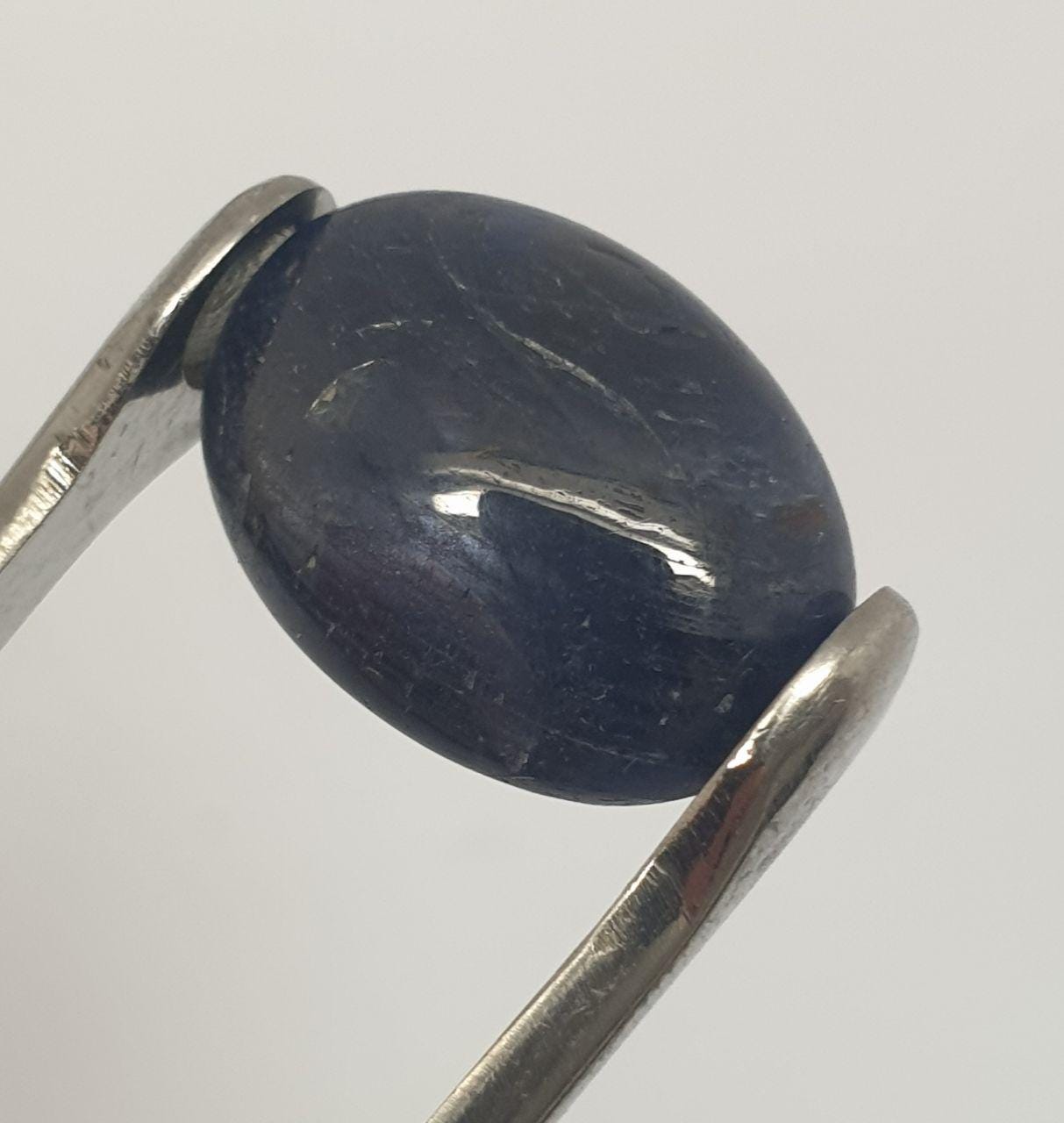 Big Natural Dark Blue Sapphire Oval Cabochon 17.9x13.1mm. (15.7ct.)
