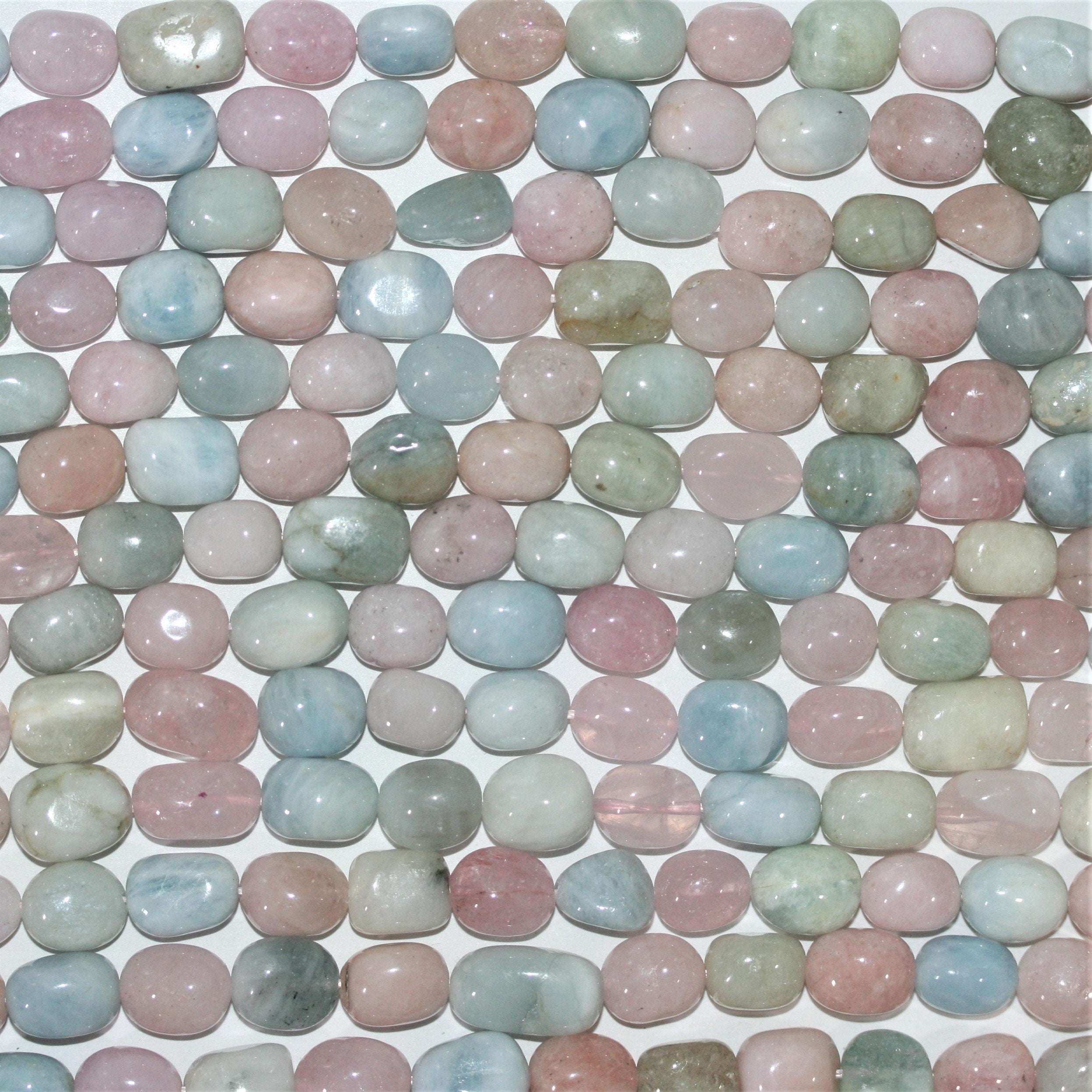 Cuentas Nugget Lisas de Multiberilo St. de 16", 13 x 10 mm. Aprox. - Hilo de 40 cm.