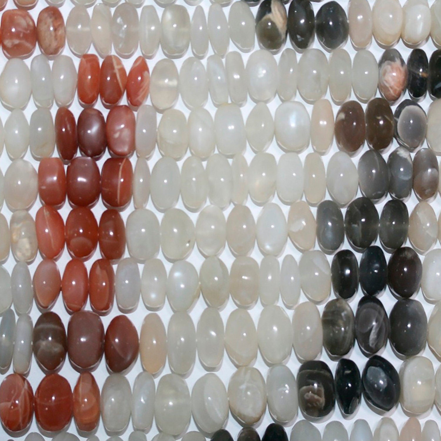 Cuentas redondas lisas de piedra lunar multicolor de 16" (12 x 6 mm). Aprox. - Hilo de 40 cm.