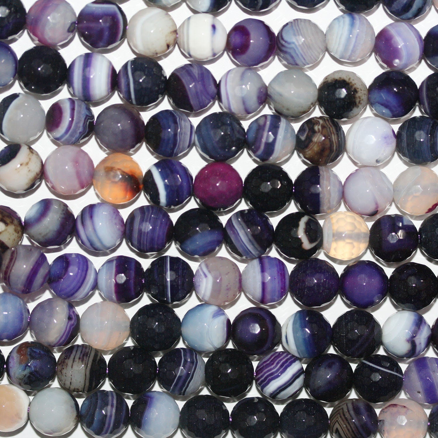 16 cuentas redondas facetadas de ágata con rayas moradas de 10 mm (hilo de 40 cm)