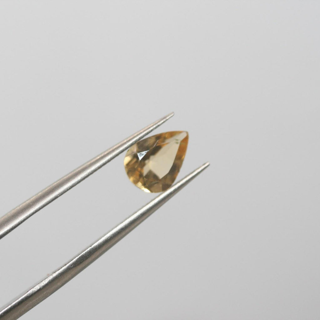 Lote de 8 gotas de citrino facetadas de 8 x 5 mm. (8 piezas).