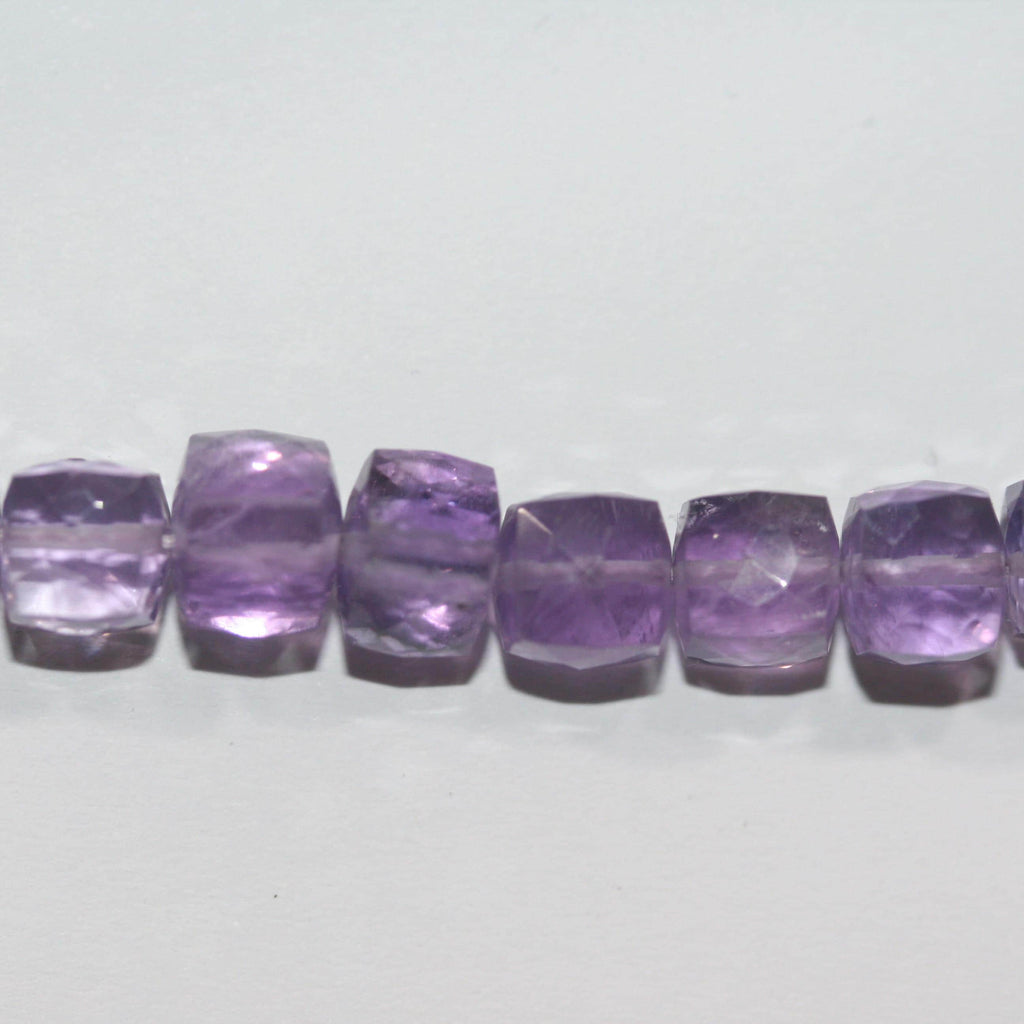 Cuentas de cubo facetadas de amatista Santa de 8" de 7-8 mm - Hilo de 20 cm.