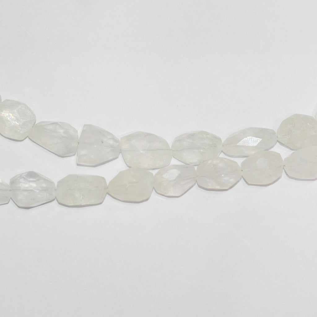 Perles de pierre de lune facettées en forme de pépite de 15 pouces, 12 x 9 mm environ - Longueur du fil : 38 cm.