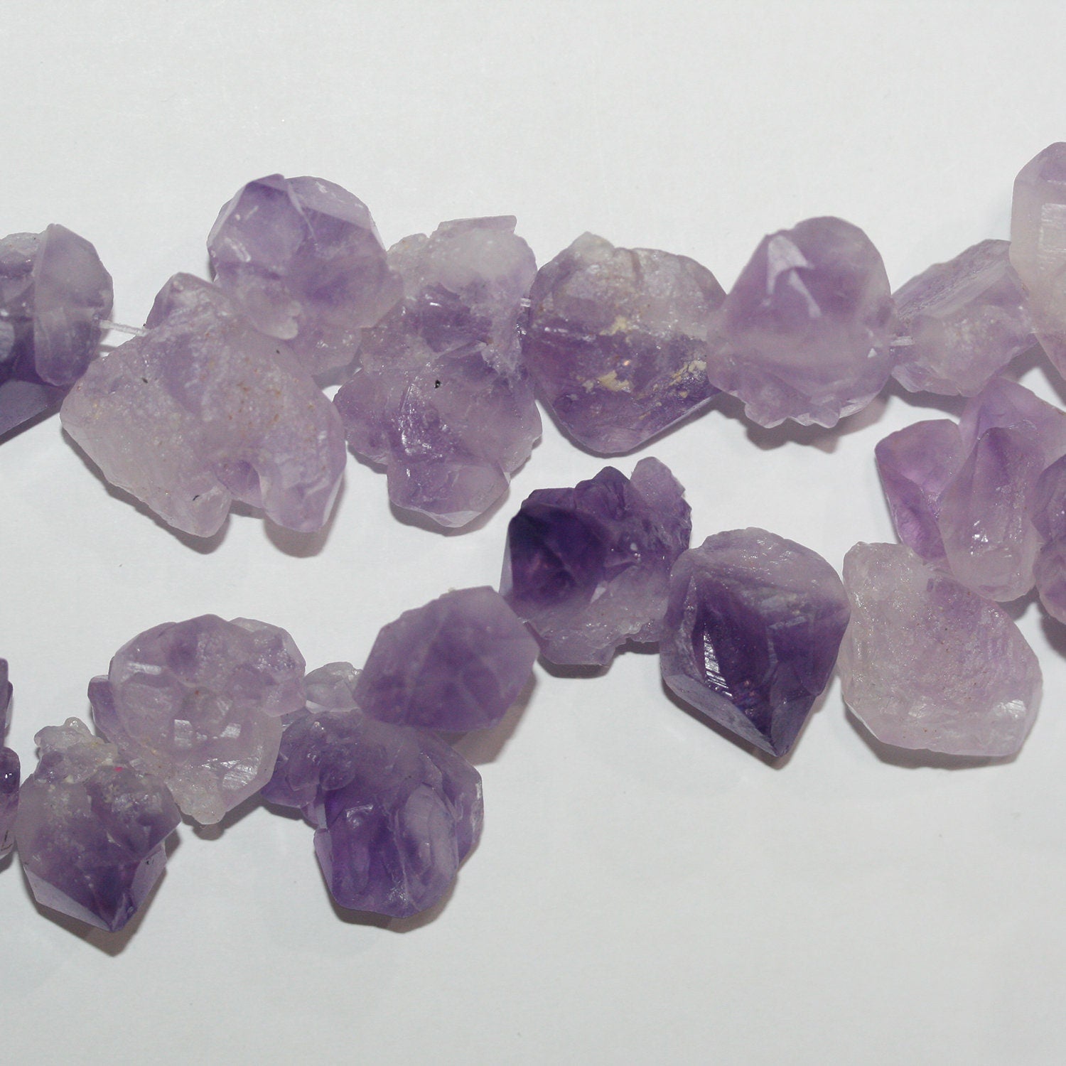 Perles de pépites d'améthyste non polies de 18 à 20 mm environ (15 pouces) - Longueur du fil : 39 cm