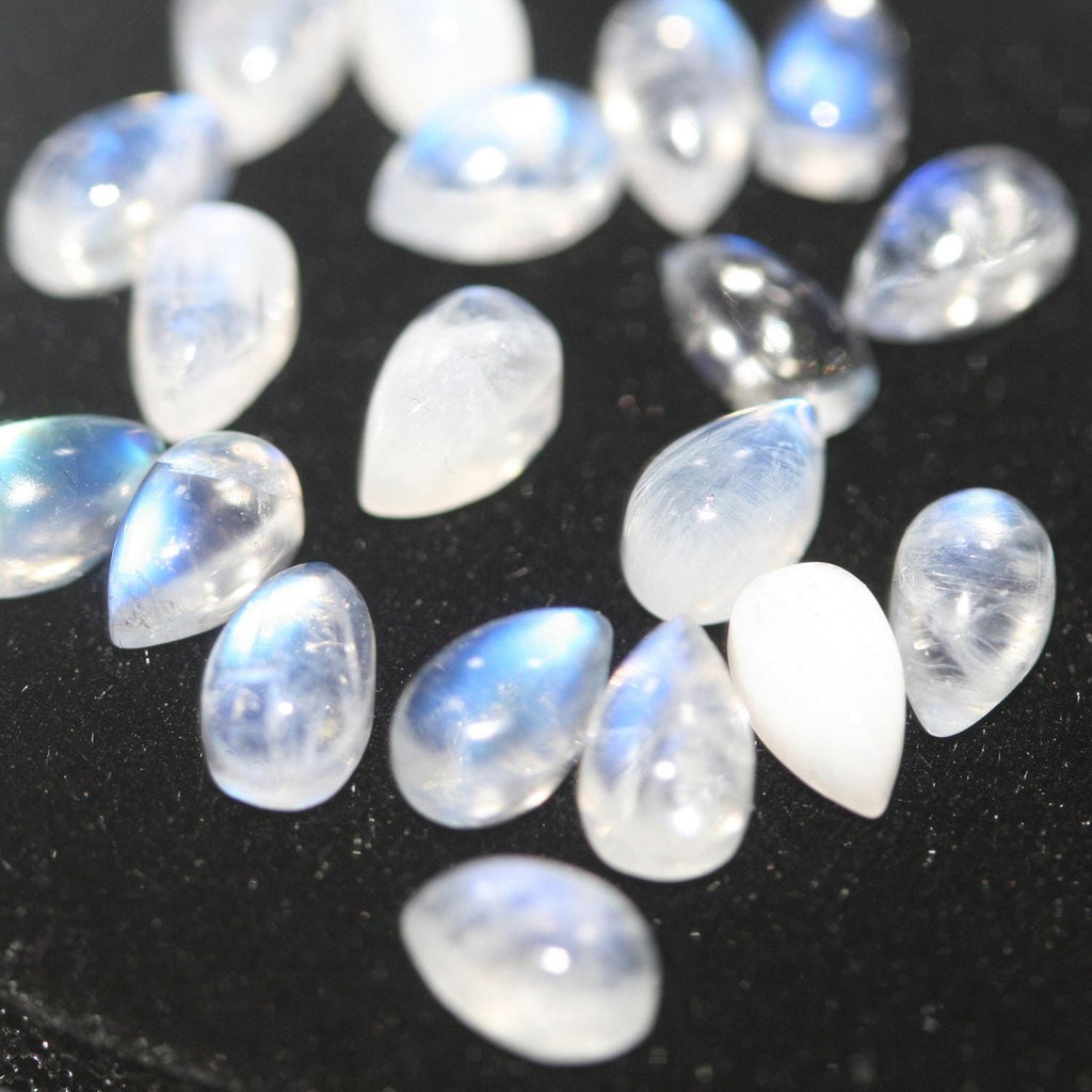 Pierre de lune bleue feu AAA Cabochon lisse en forme de goutte 5x3mm (20 pièces).