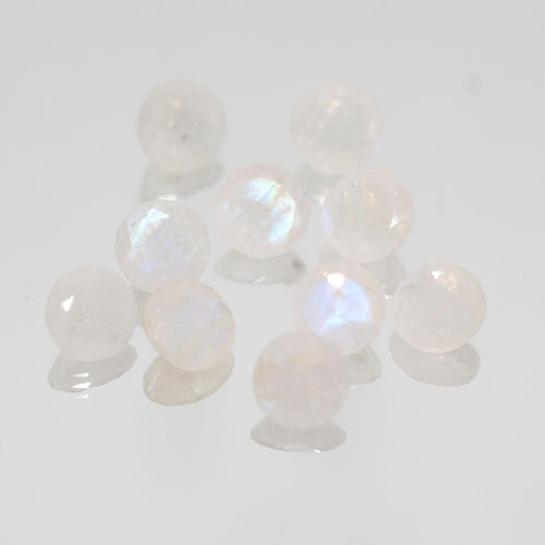 Lot de 10 pierres de lune rondes à facettes de 8 mm. (10 pièces)