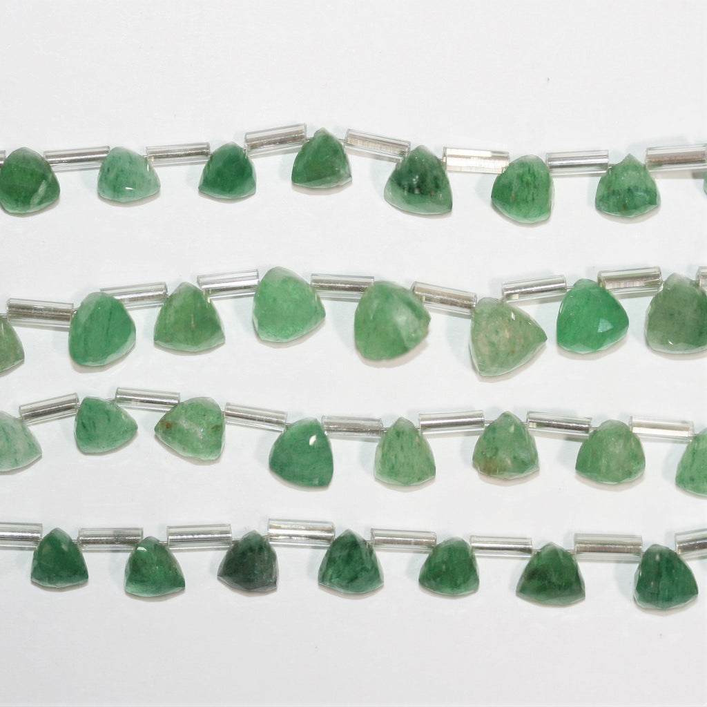 Cuentas triangulares facetadas de Santa Aventurina de 7" de 7-8 mm - Hilo de 19 cm.