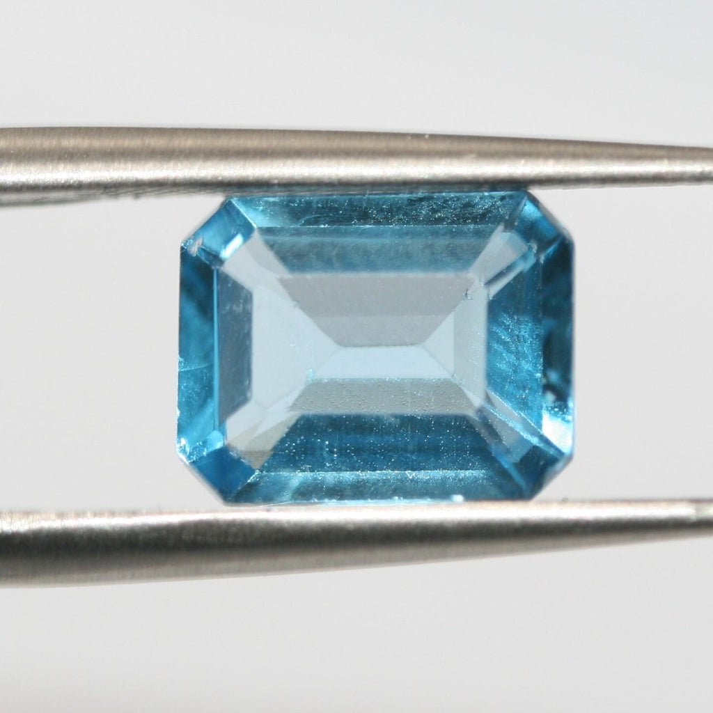 Lote de 2 topacios azules suizos facetados octogonales de 8 x 6 mm. (2 piezas)