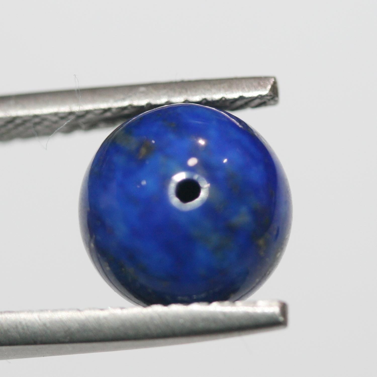 Perles rondes en lapis-lazuli semi-percées de 6 mm (1 paire).