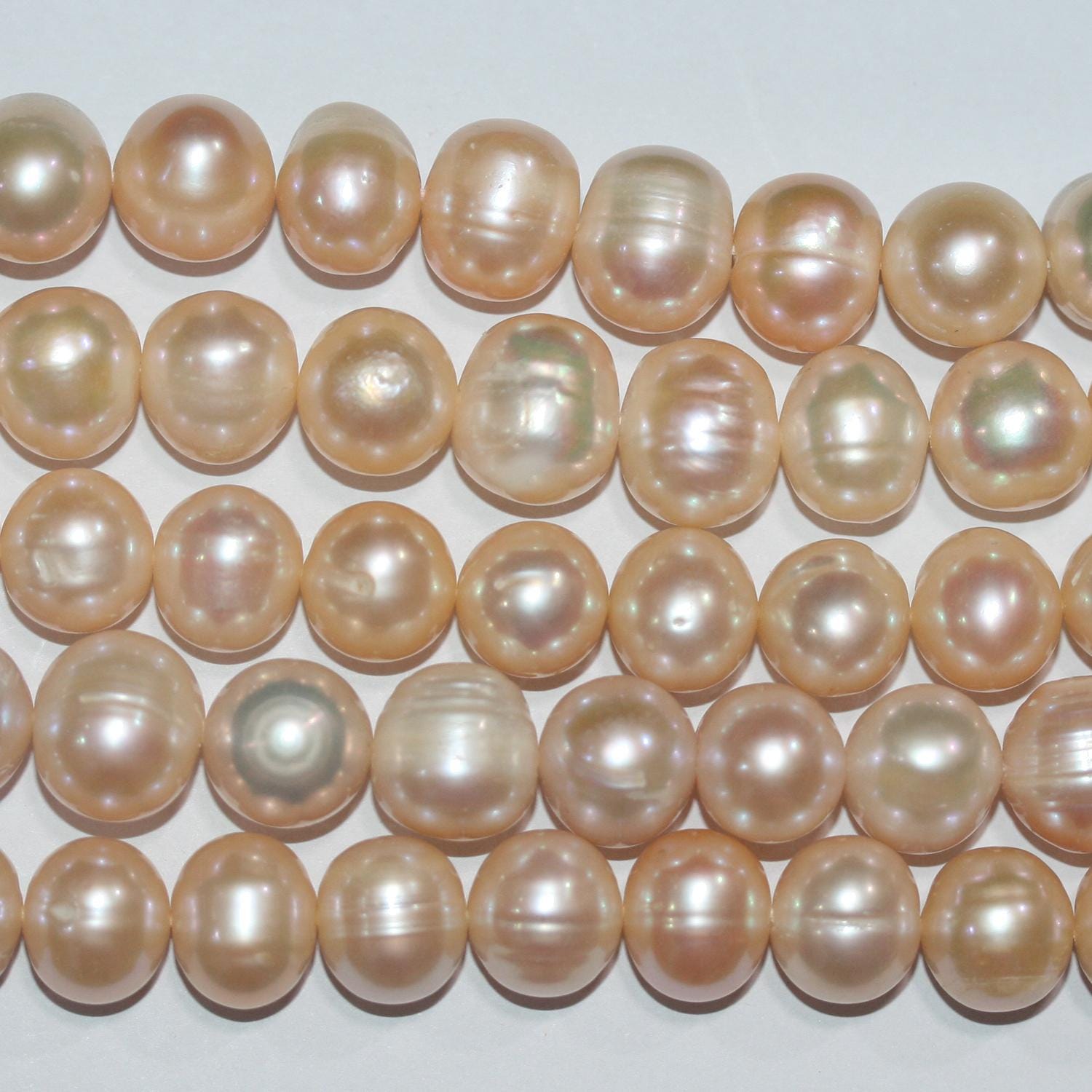 Perles rondes saumon d'eau douce, 12-13 mm, 15 pouces (38 cm) - Fil de 39 cm - Perles naturelles - Prix de gros