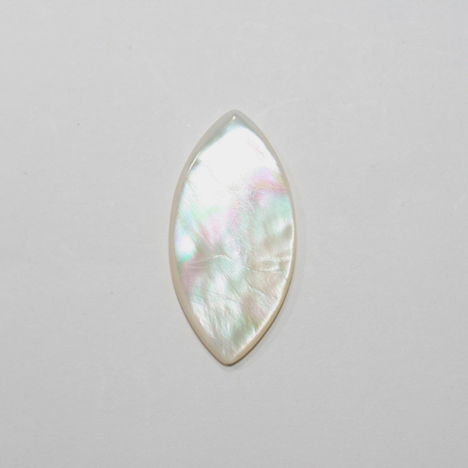 MOP Marquise Cabochon Flat Smooth 30x15mm. (4 pieces).