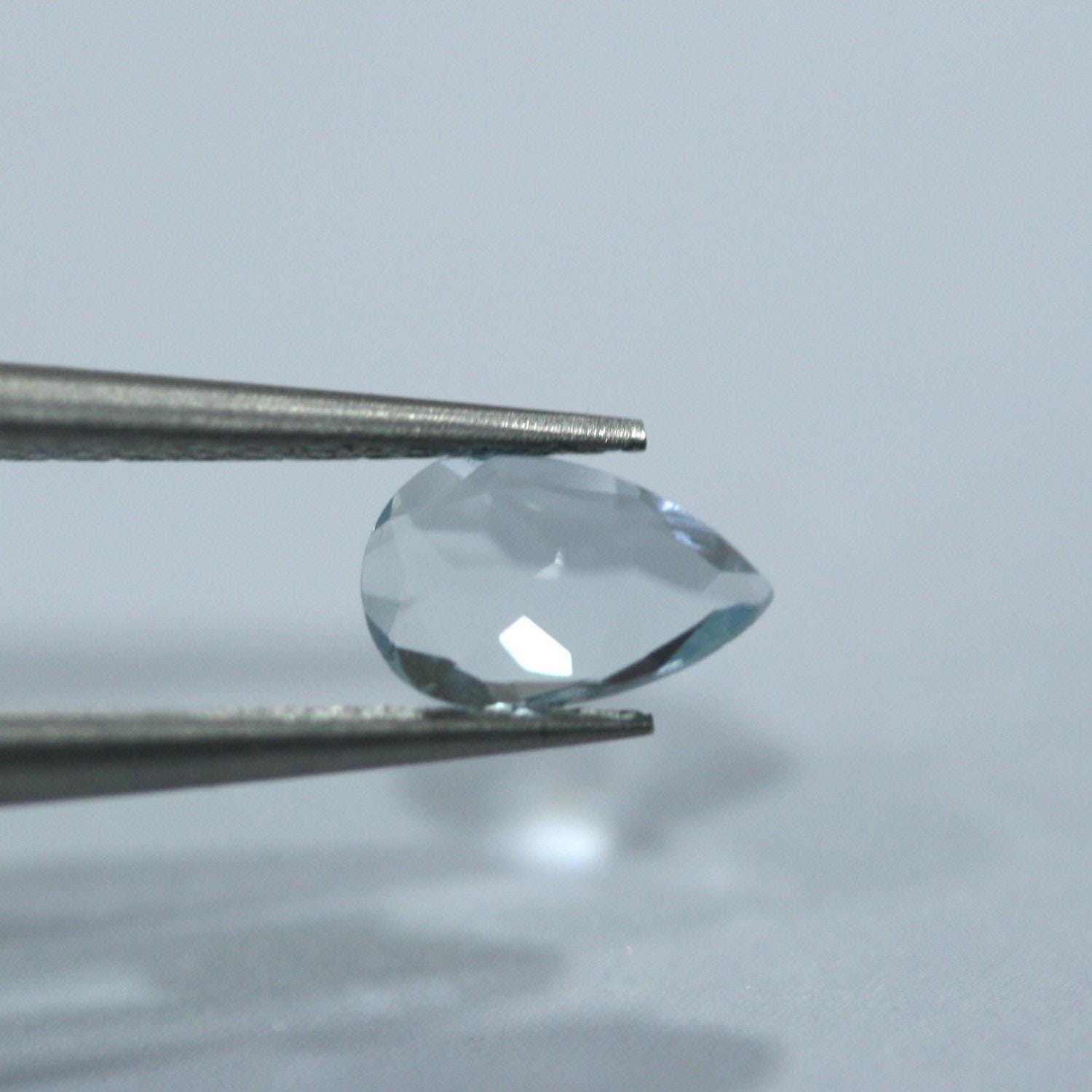 Lot de 15 gouttes d'aigue-marine à facettes de 5 x 3 mm - Article : 370LO - Pierres précieuses en gros, qualité supérieure