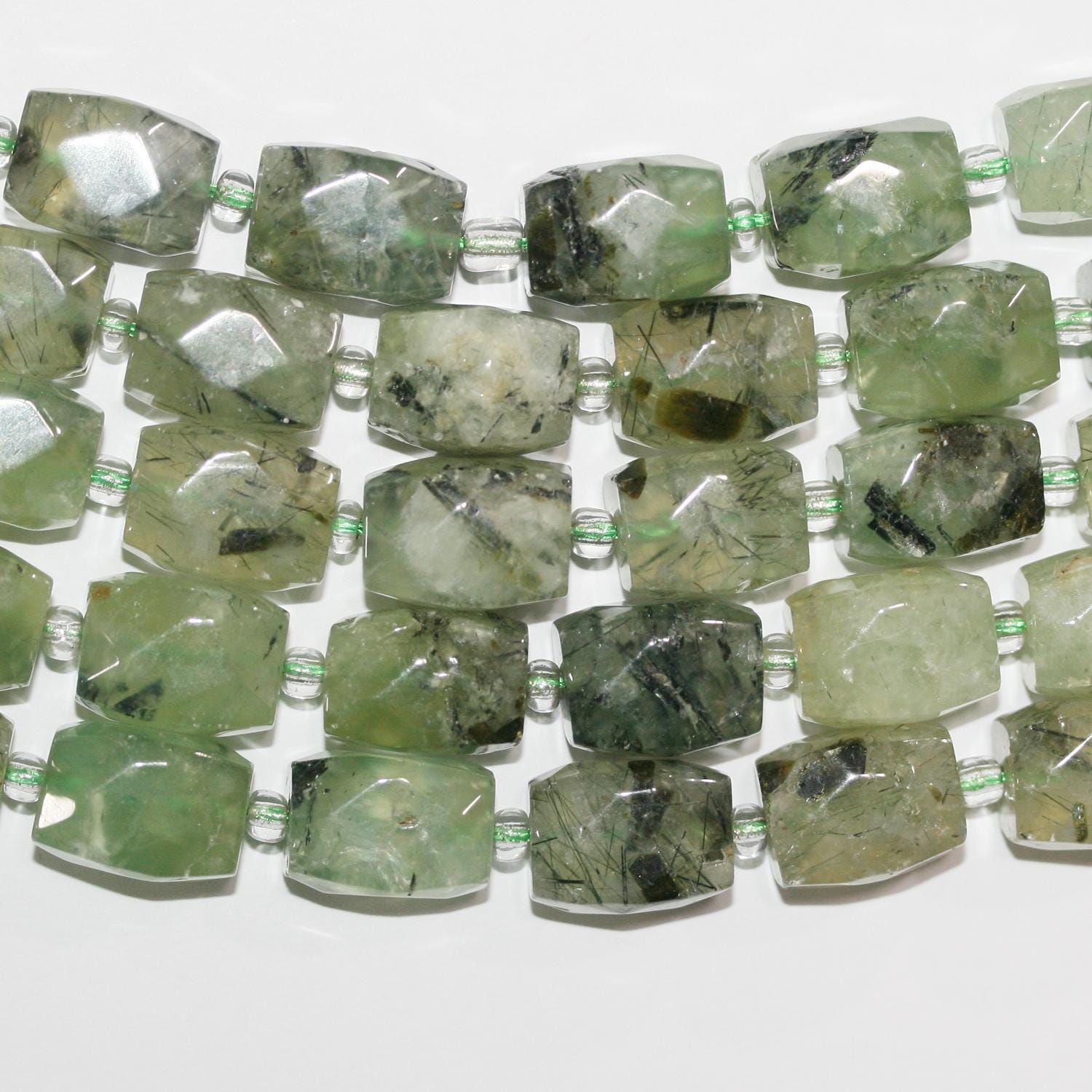 Perles de tonneau à facettes en préhnite de 14 pouces, 16 x 12 mm - Fil de 38 cm.