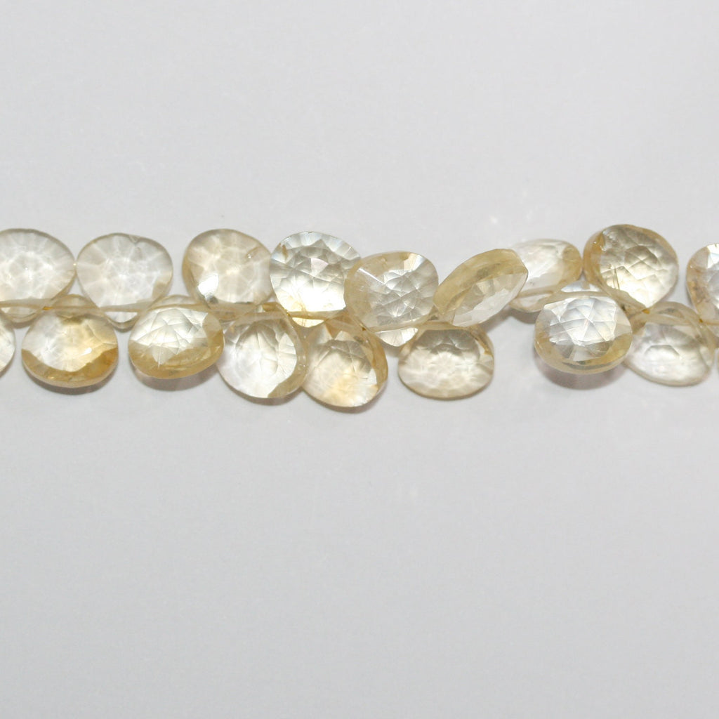 Perles en citrine facettées en forme de goutte, 8-9 mm, 20 cm de long.
