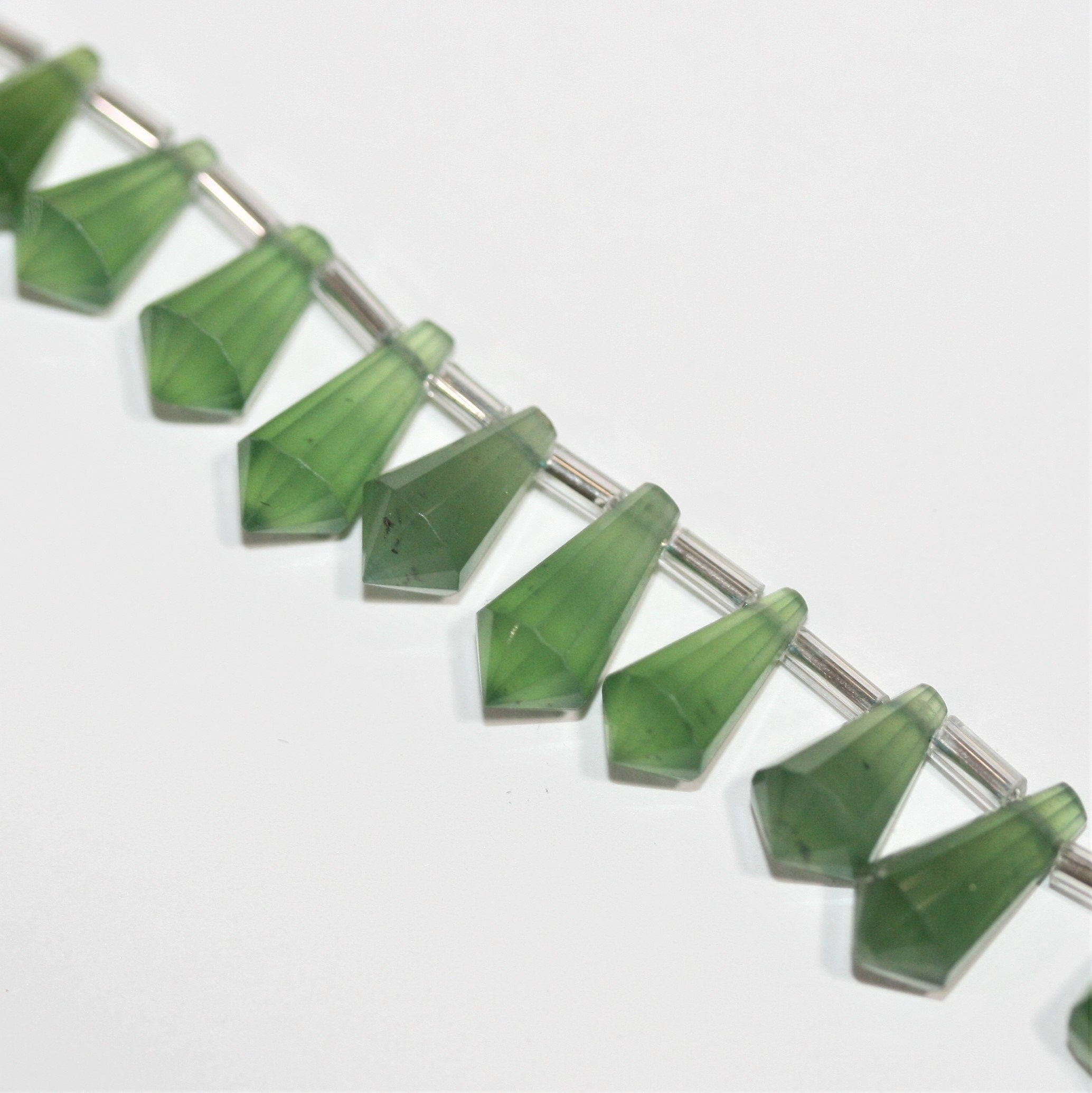 6" St Serpentine Faceted Stick Beads 13x7mm.-Hilo 15cm.