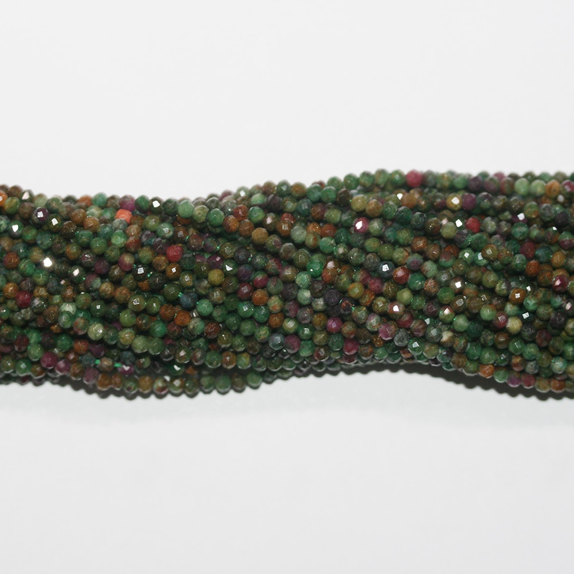 15" perles rondes à facettes en zoïsite rubis St, 3,5 mm. Fil de 39 cm.