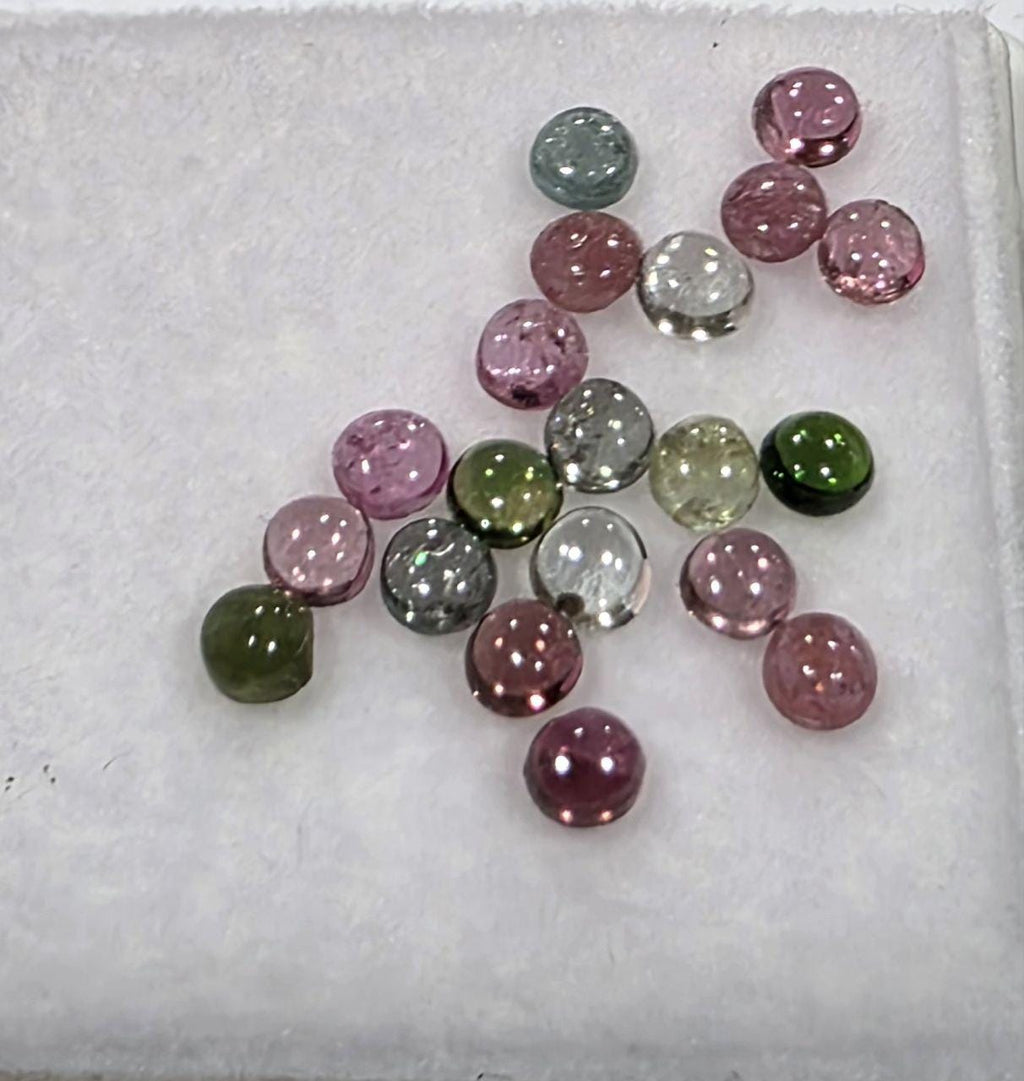 Lote de 20 cabujones redondos de turmalina de 2,5 mm con piedra calibrada, cabujones multiturmalina (pequeños)