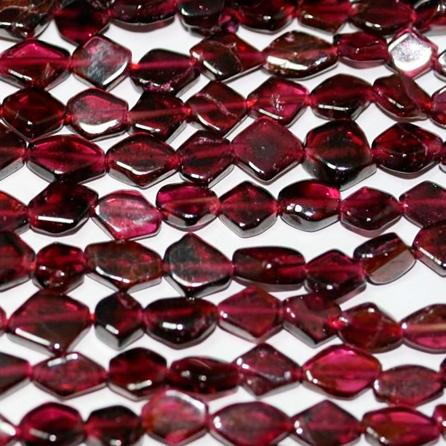 13" St Garnet Smooth Diamond Beads 7x5mm.Approx.-Strand 37cm