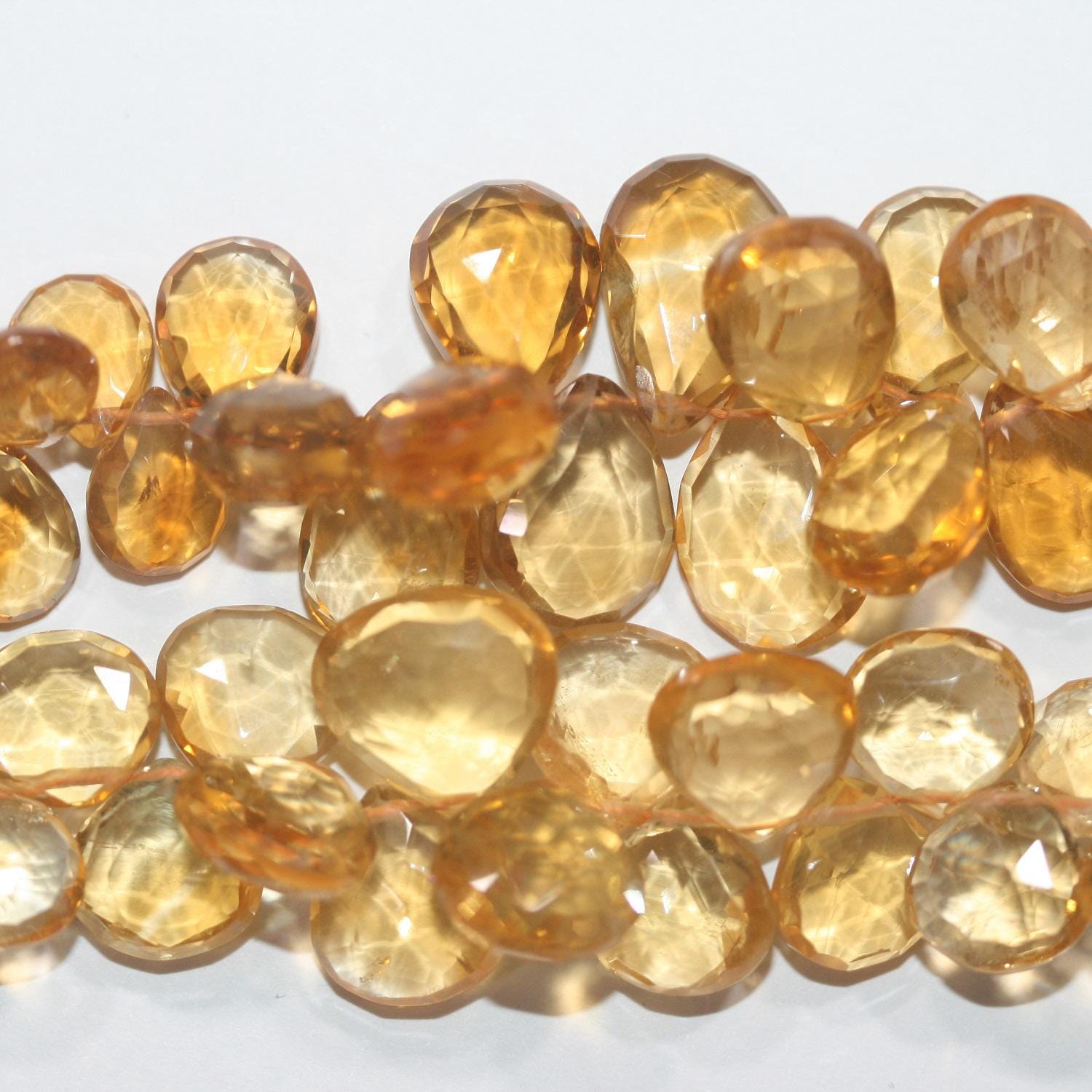 Perles en citrine St de taille graduée en forme de goutte, 8 pouces, 13 x 9,5 mm - 9 x 7 mm. Environ - Fil de 20 cm.
