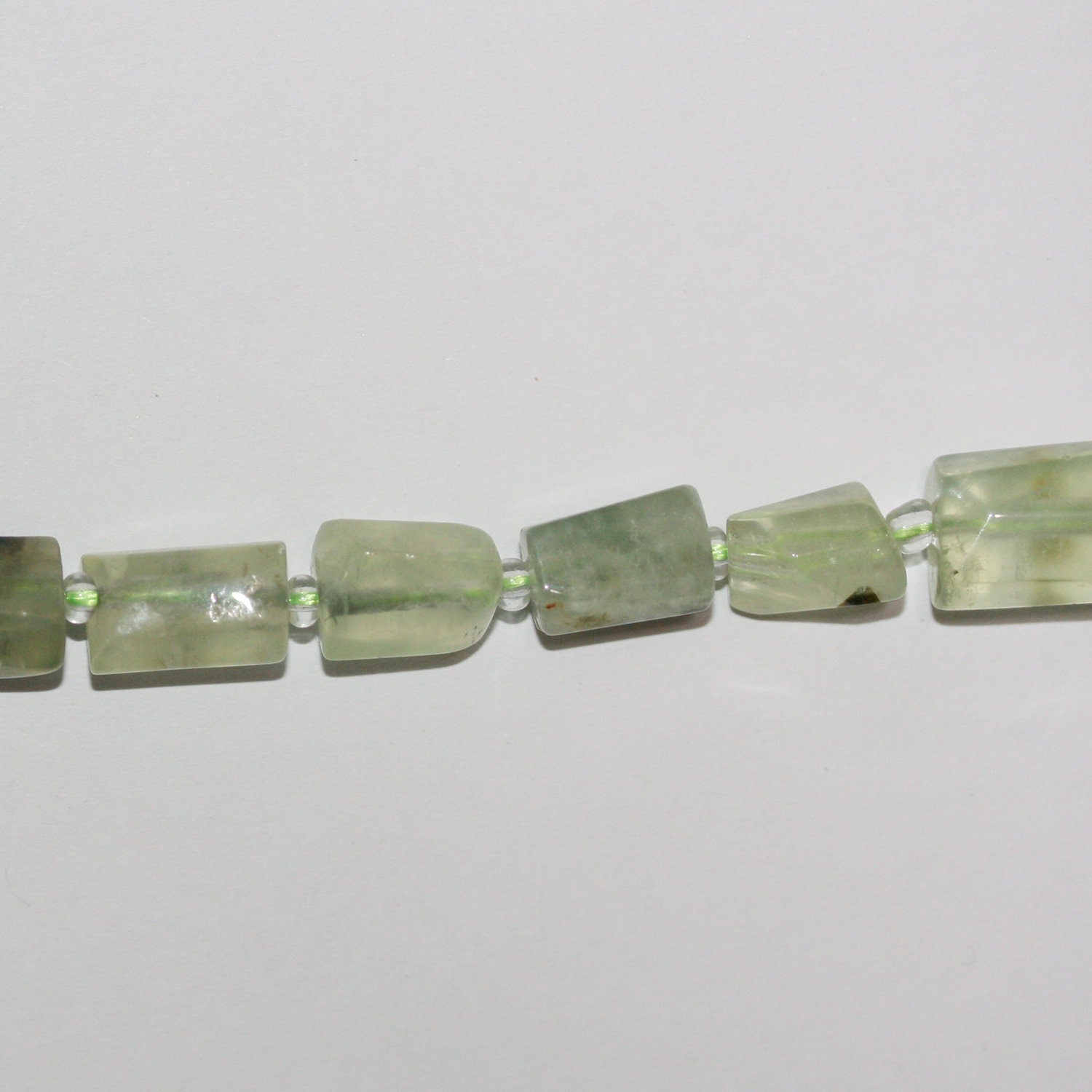 Cuentas tubulares lisas de prehnita de 40 cm (16"), 10-12 x 8 mm (aprox.), tira de 40 cm