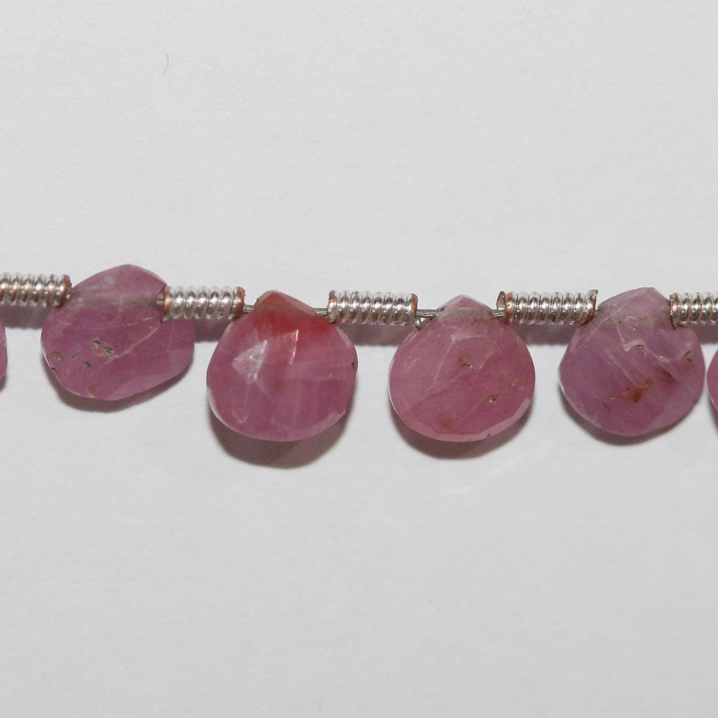 Perles en saphir rose facetté en forme de goutte, 8 pouces, 5-6 mm. Longueur du fil : environ 21 cm.