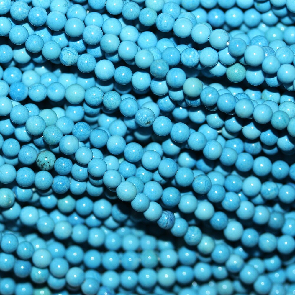 Brin de perles rondes en howlite de 15 pouces, 2,5 mm.