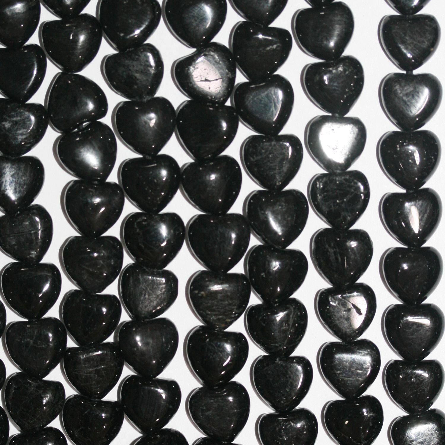 15" St Perles de cœur lisses en tourmaline noire 9-10 mm.-Rig 39 cm.