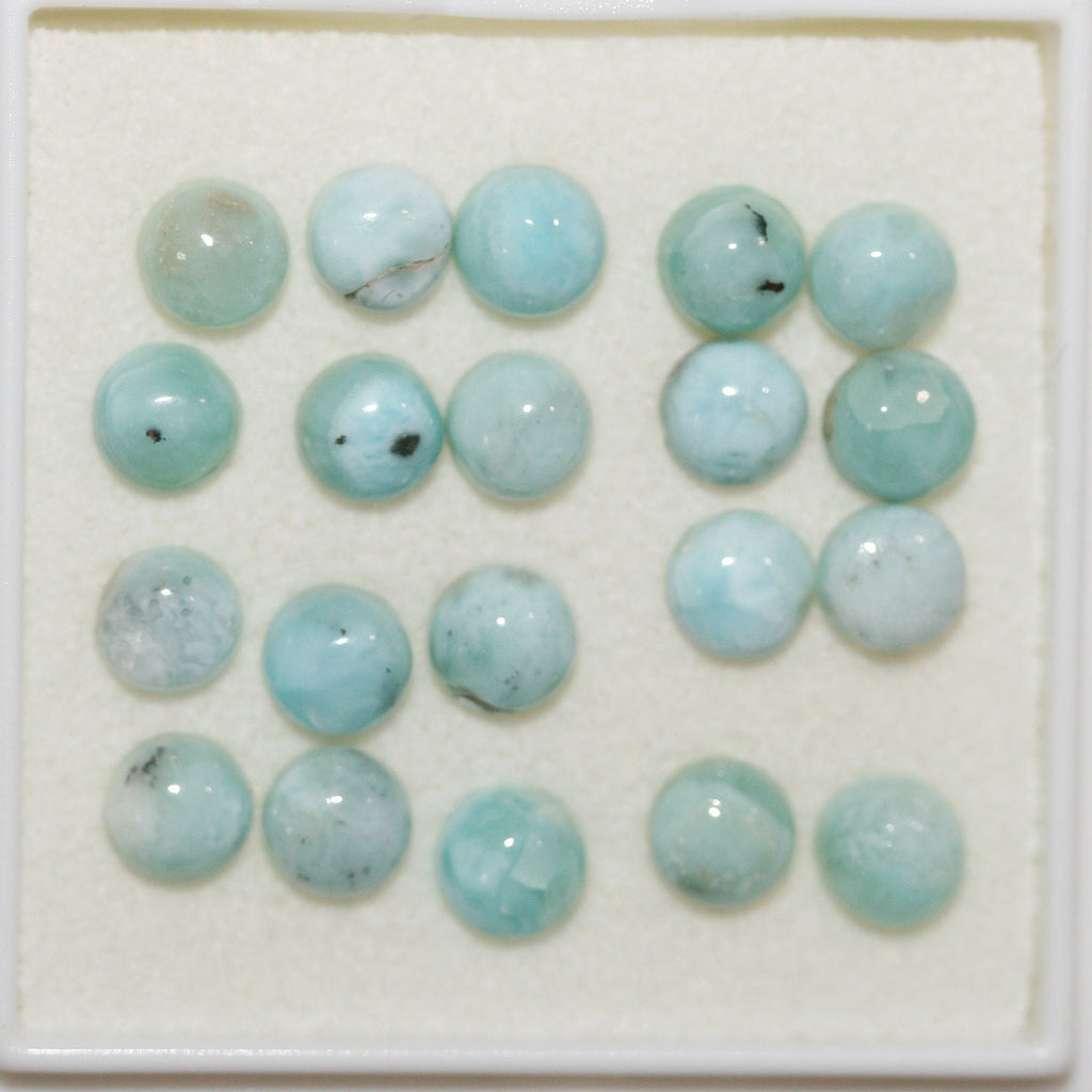 Lote de 20 cabujones redondos lisos de Larimar de 5 mm. (20 uds.).