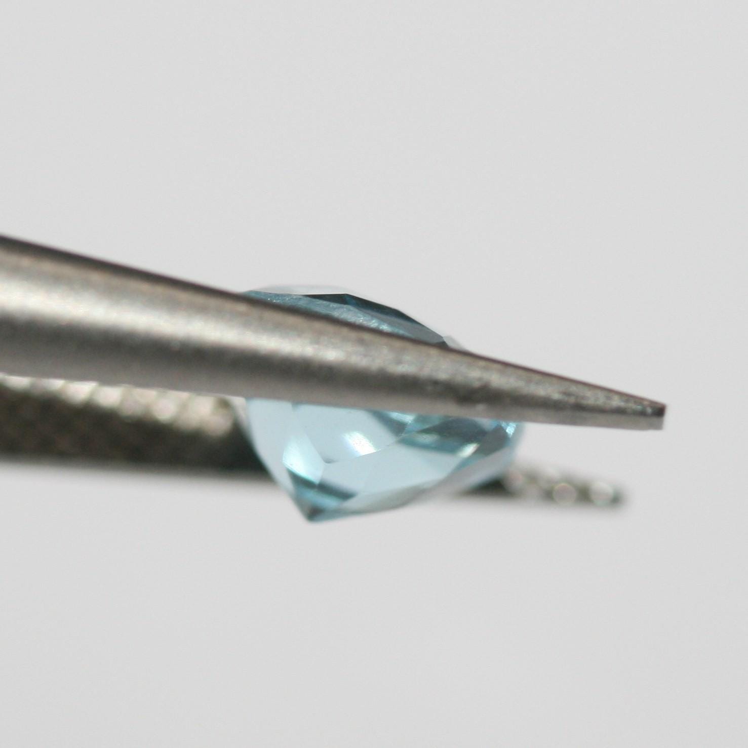 Lote de 4 piezas de topacio cielo facetado cojín de 6 mm. (4 piezas).