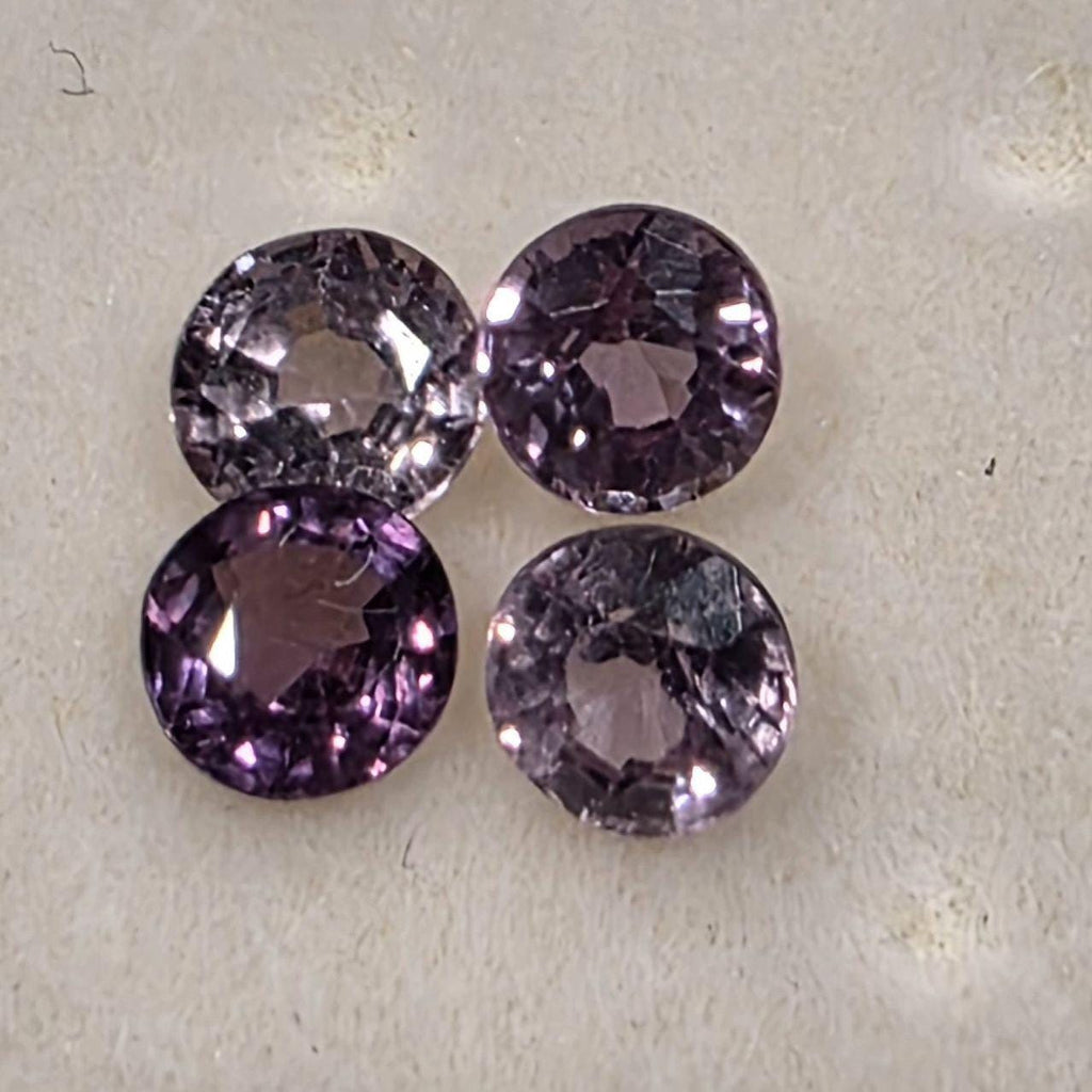 Lot de grenats à changement de couleur, taillés en rond facetté, 3,7 mm (4 pièces) - Pierres précieuses en vrac - Prix de gros