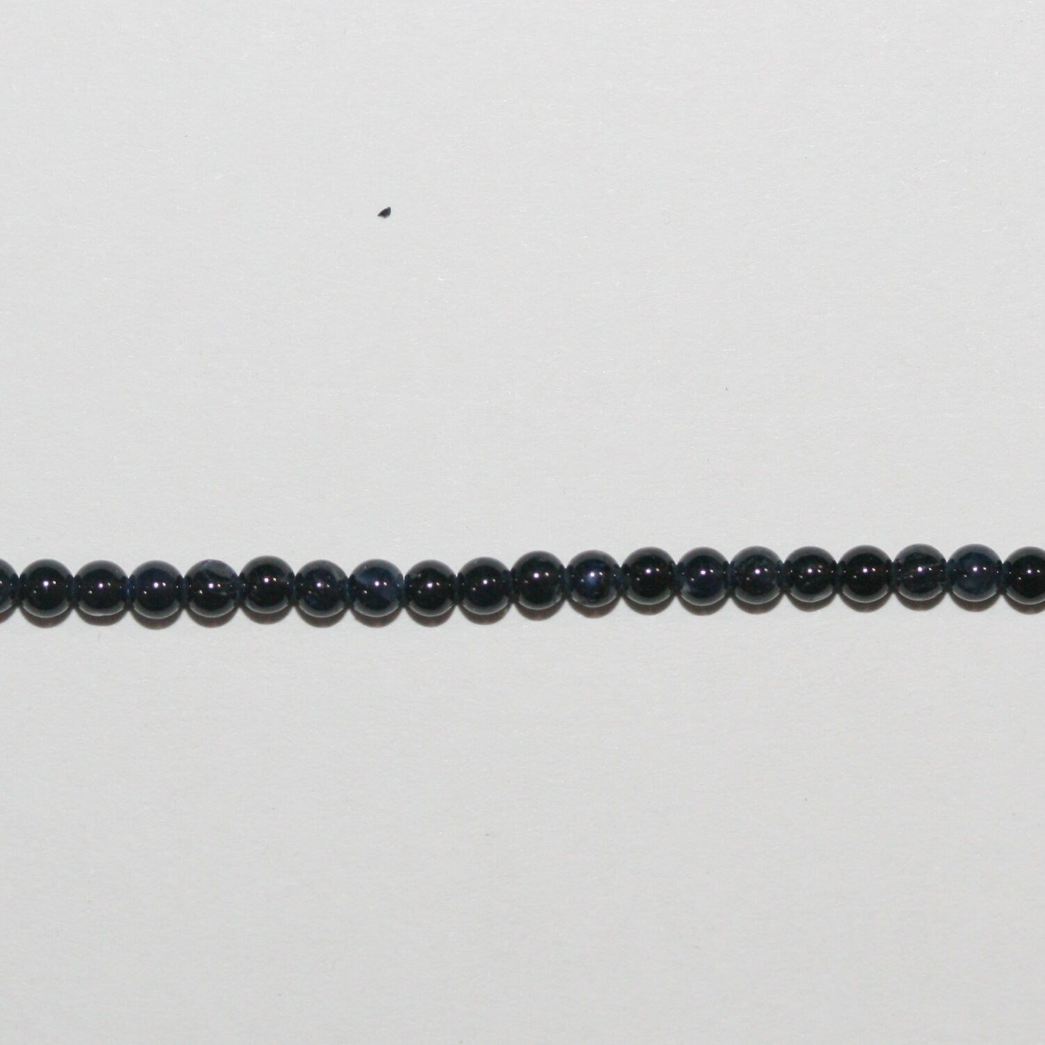 Perles rondes lisses en saphir de 15 pouces, 2 mm, brin de 39 cm.