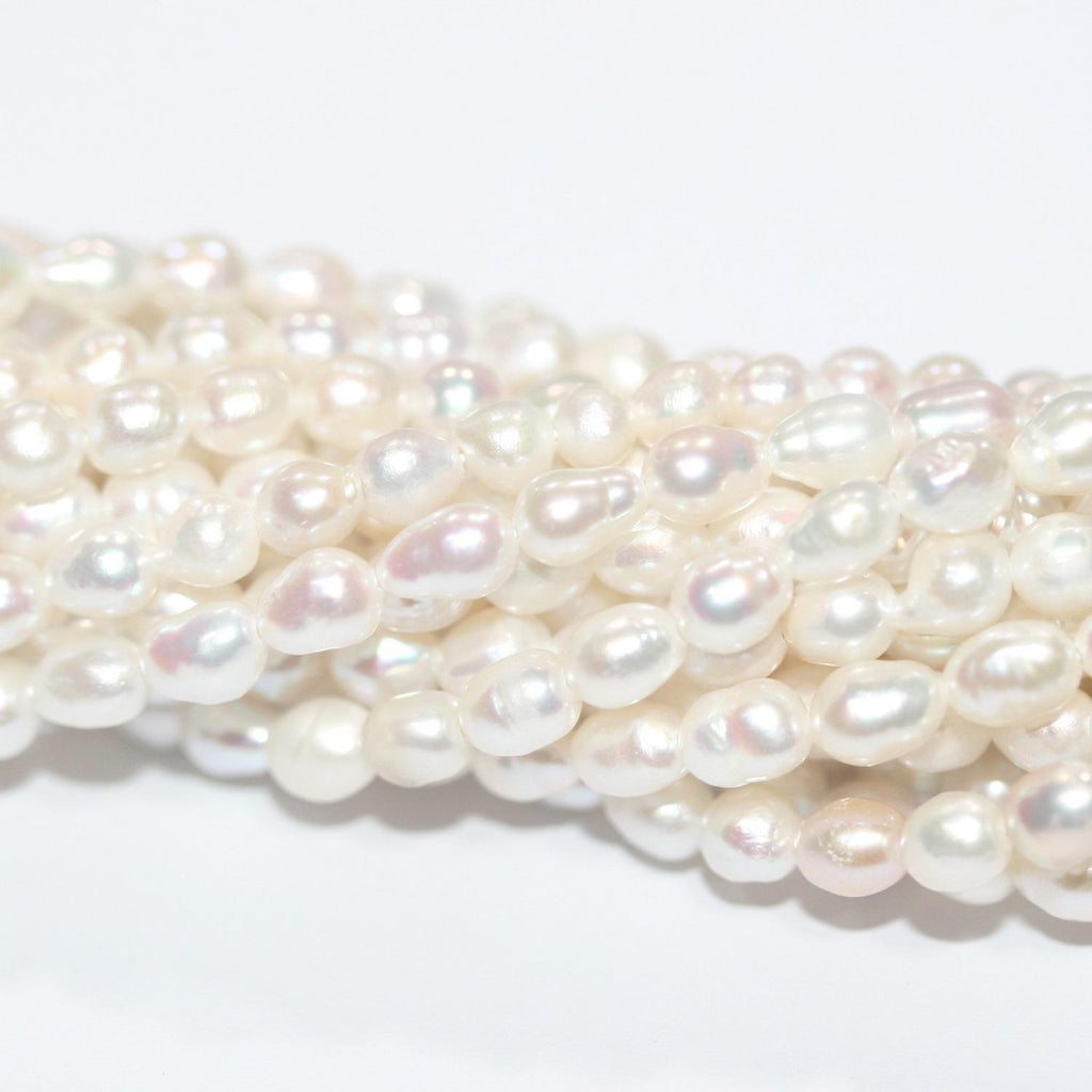 Perles baroques St de 15 pouces (4-4,5 mm) - Fil de 39 cm - Perles naturelles - Prix de gros
