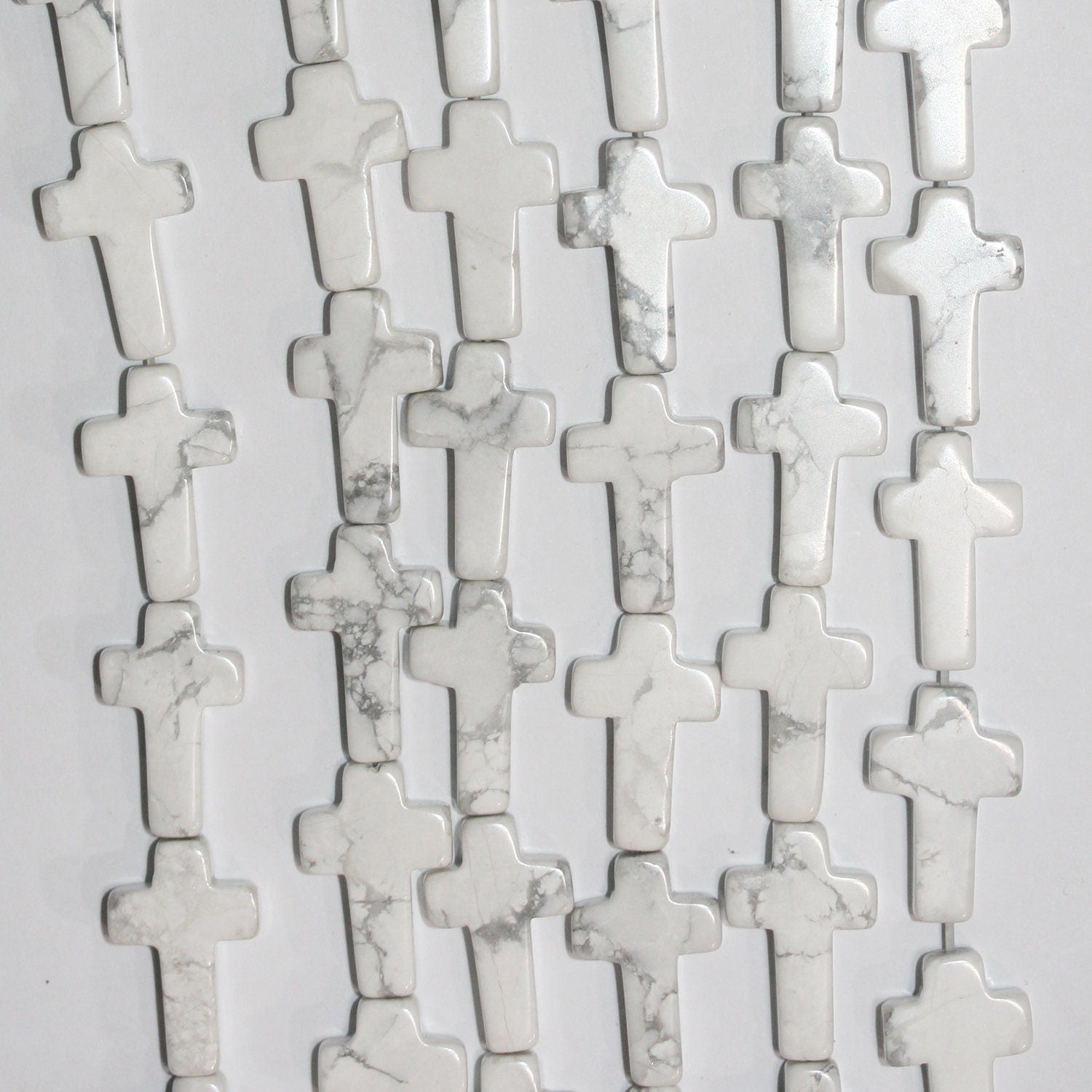 16" St White Howlite Smooth Cross Beads 20x12mm.-Hilo 40cm.