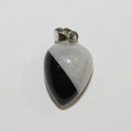Pendentif goutte en onyx rayé lisse 22x16mm.