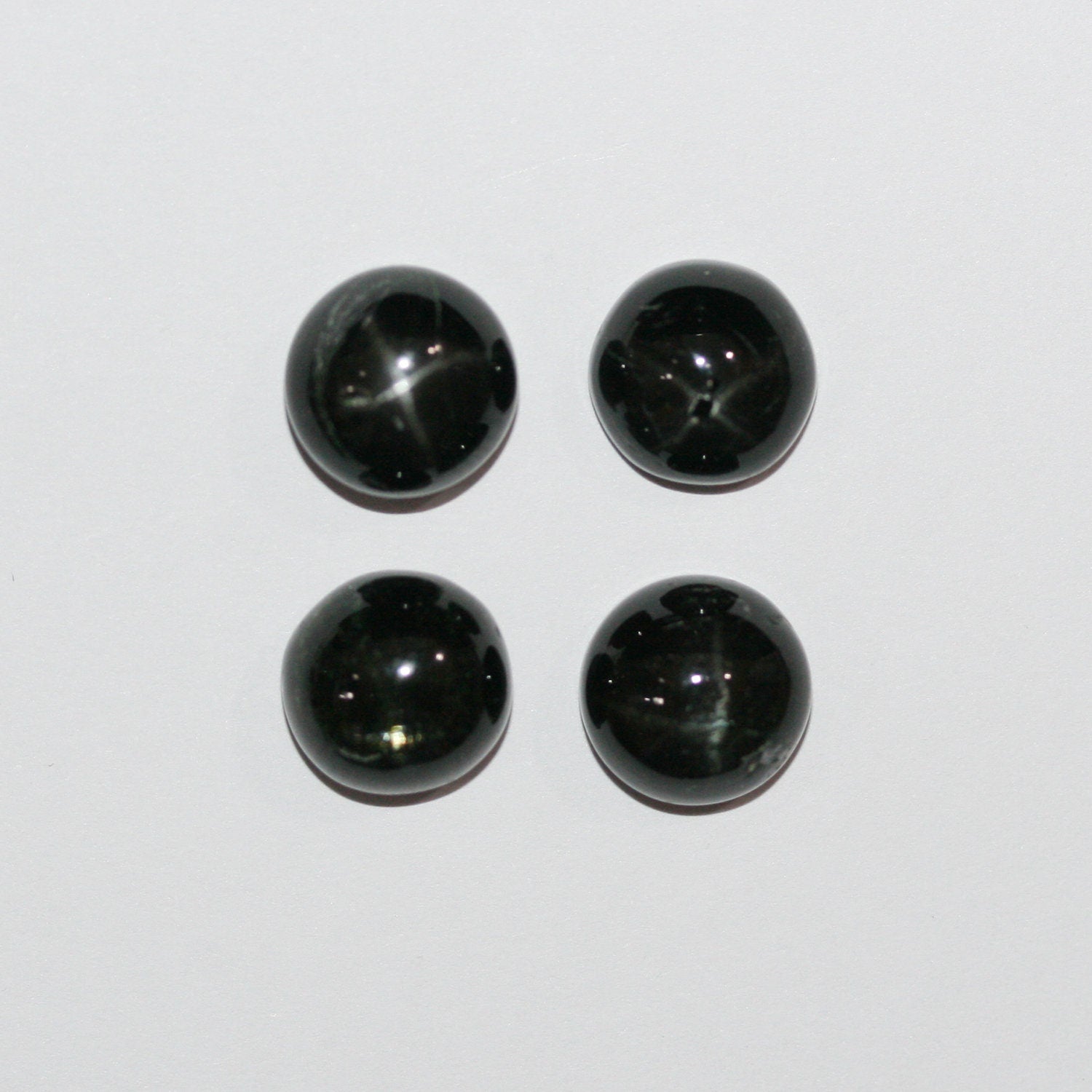 Lote de 4 cabujones redondos de diópsido estrella de 10 mm (4 piezas)