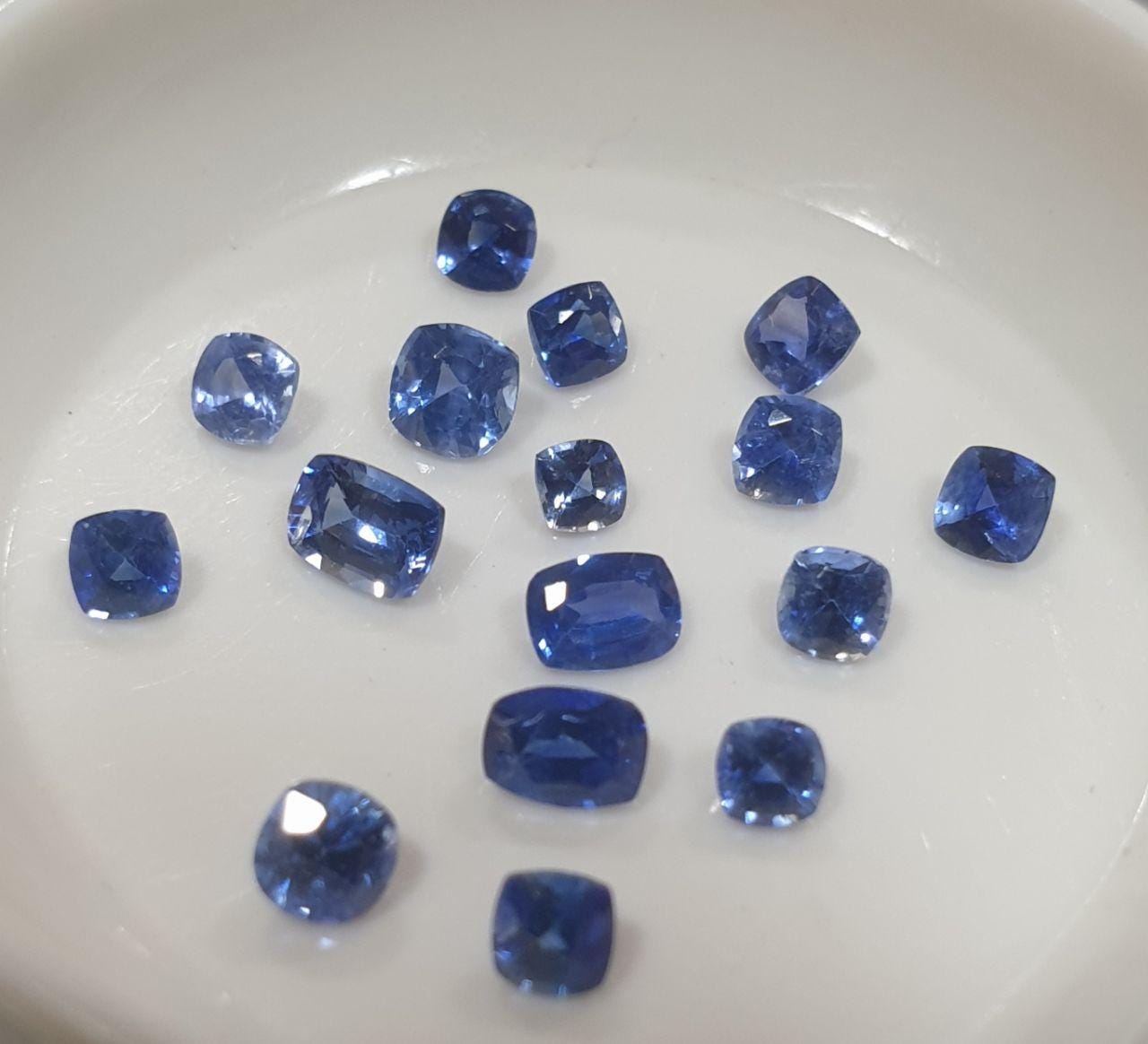 Lote de zafiros azules naturales AAA - Tamaños y formas variados, facetados, cuadrados y rectangulares - Paquetes de piedras preciosas - Piedras sueltas - Precio al por mayor