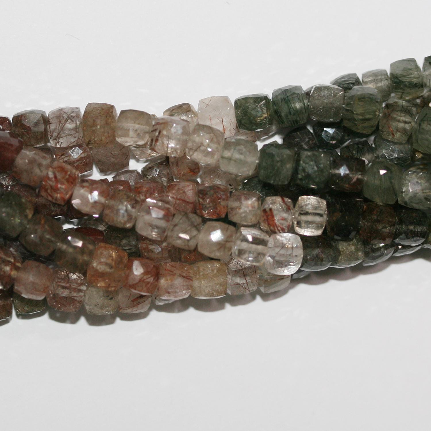 Perles cubiques à facettes en quartz rutile multicolore de 8 pouces, 5 mm, brin de 20 cm.