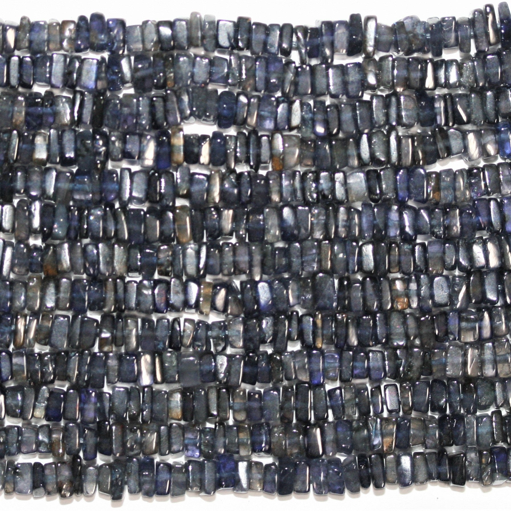 Cuentas cuadradas planas y lisas de St Iolite de 16" de 4 x 2 mm - Hilo de 40 cm.