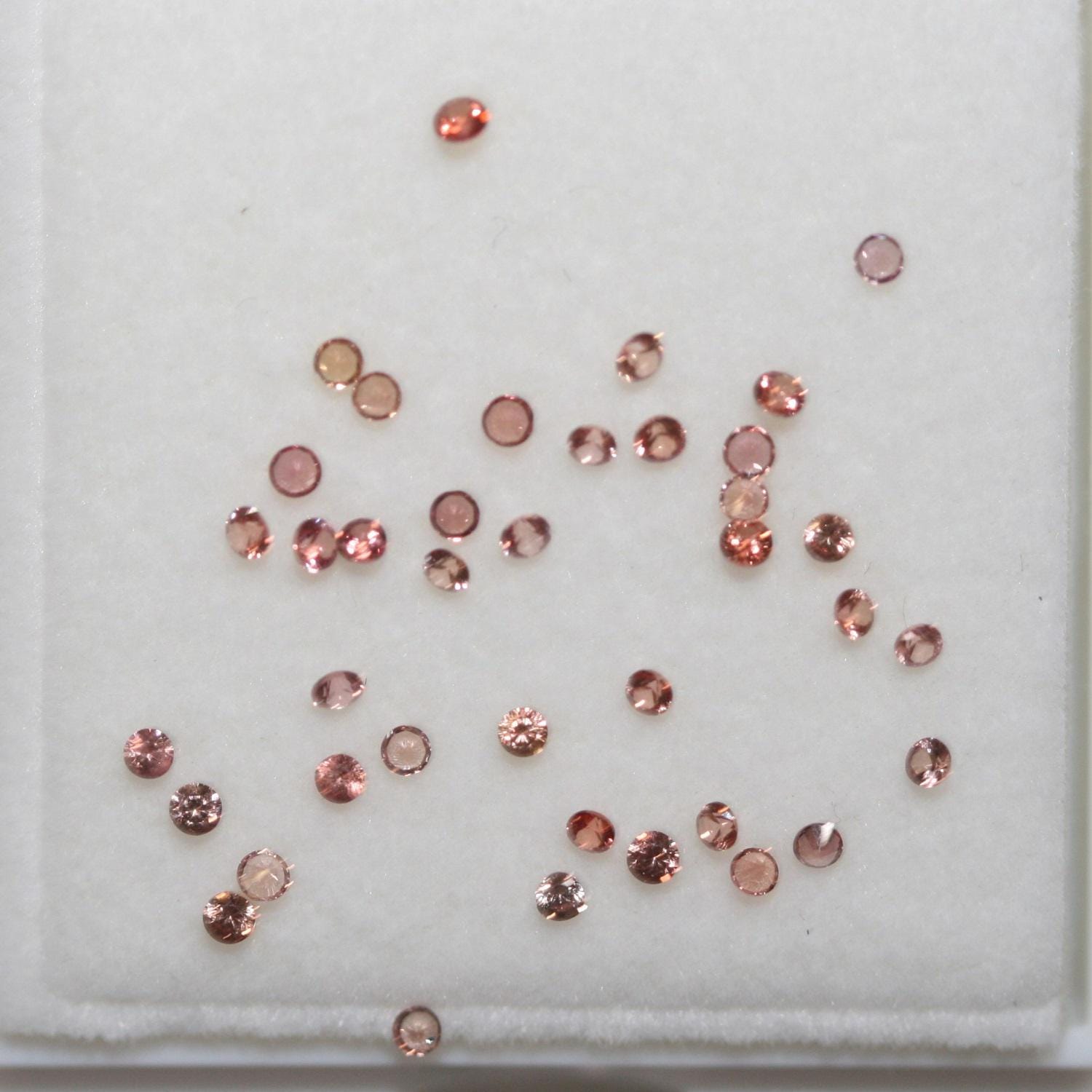 Saphirs orange ronds à facettes, lot de 1,75 mm environ (1 carat).