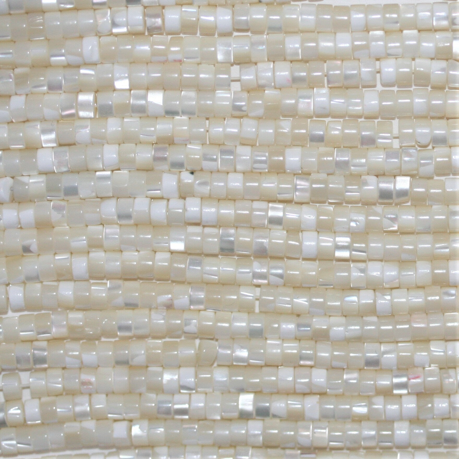 Cuentas de disco lisas St MOP de 16" de 4 x 2 mm - Hilo de 40 cm.