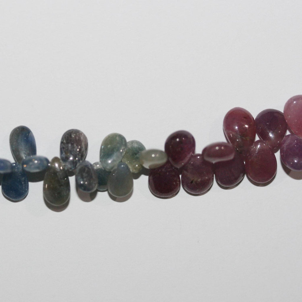 Perles en forme de goutte lisses dégradées en saphir multicolore de 8 pouces, 6x4-9x6 mm. - Fil de 21 cm.