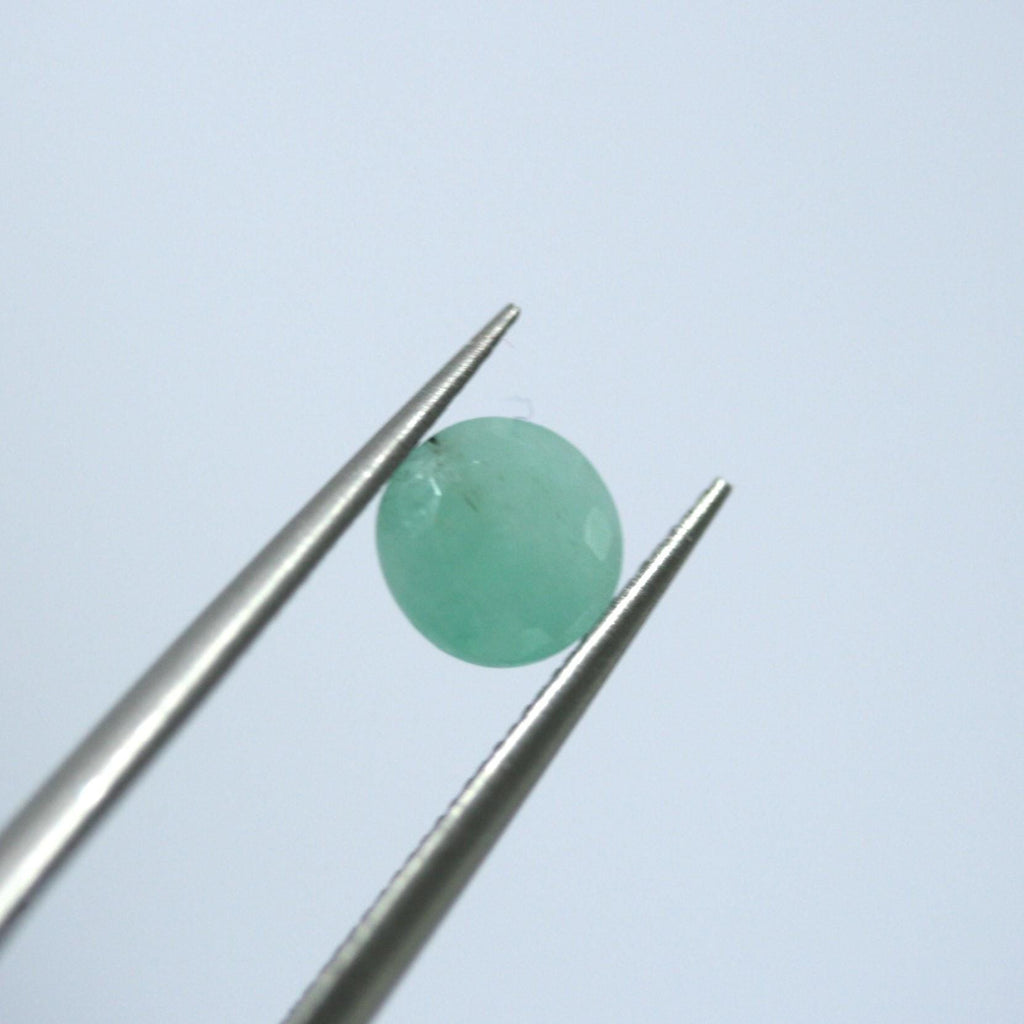 Lot d'émeraudes rondes à facettes de 6 mm (10 pièces).