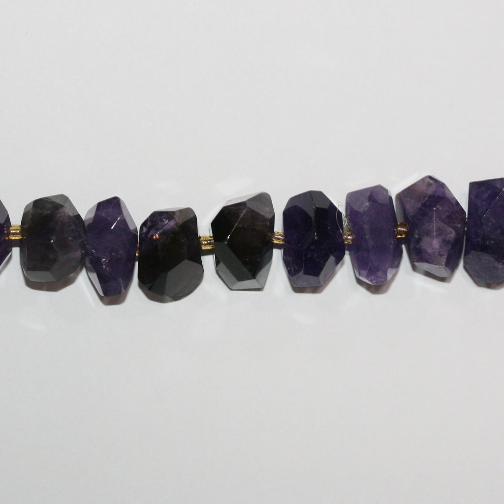 Perles de pépites d'améthyste facettées de 15 pouces, 14 x 10 mm environ - Longueur du fil : 39 mm.