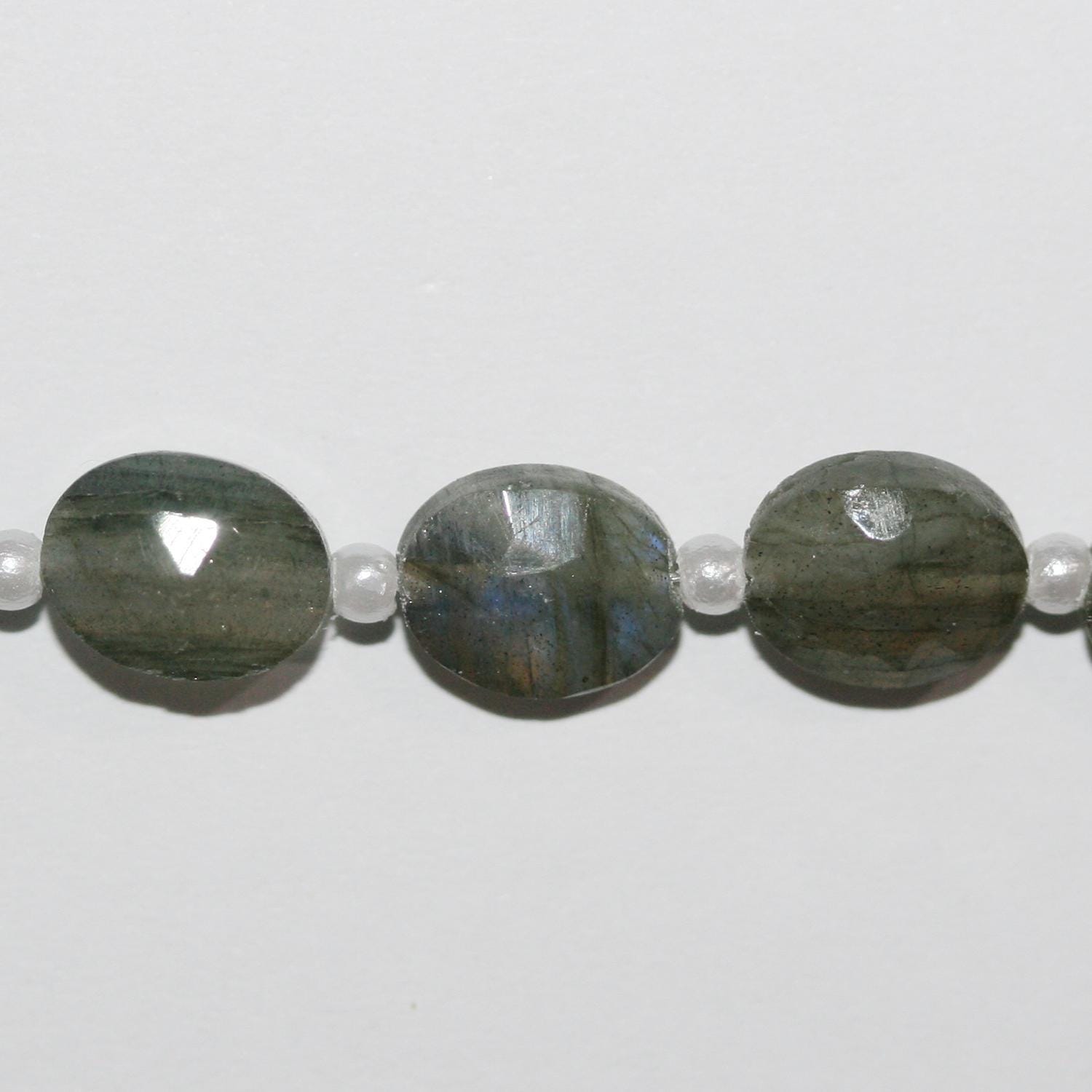 Perles ovales à facettes en Labradorite de 8 pouces (9 x 7 mm) - Fil de 20 cm.