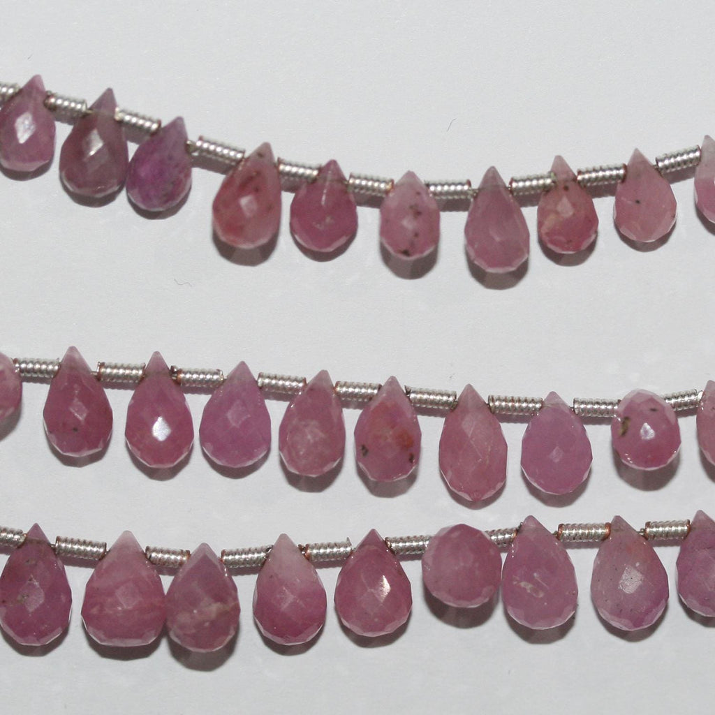 Perles en saphir rose facetté en forme de goutte, 8 pouces, 7 x 5 mm. Longueur du fil : environ 21 cm.
