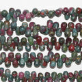 Perles en zoïsite St Ruby lisses en forme de goutte, 8 x 5 mm - Fil de 20 cm.