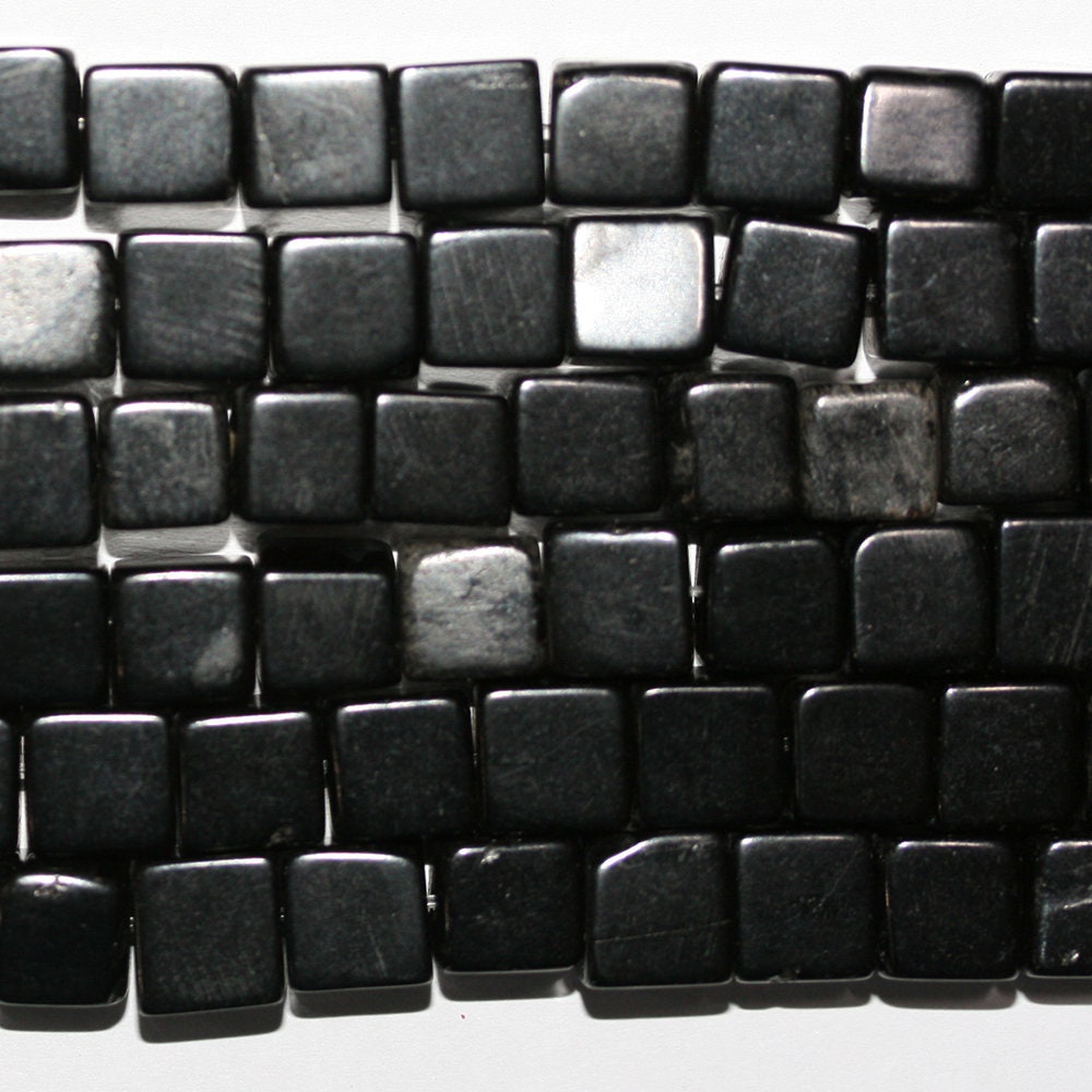 Perles cubiques lisses en lignite naturelle de 15 pouces (12 mm) - Fil de 40 cm