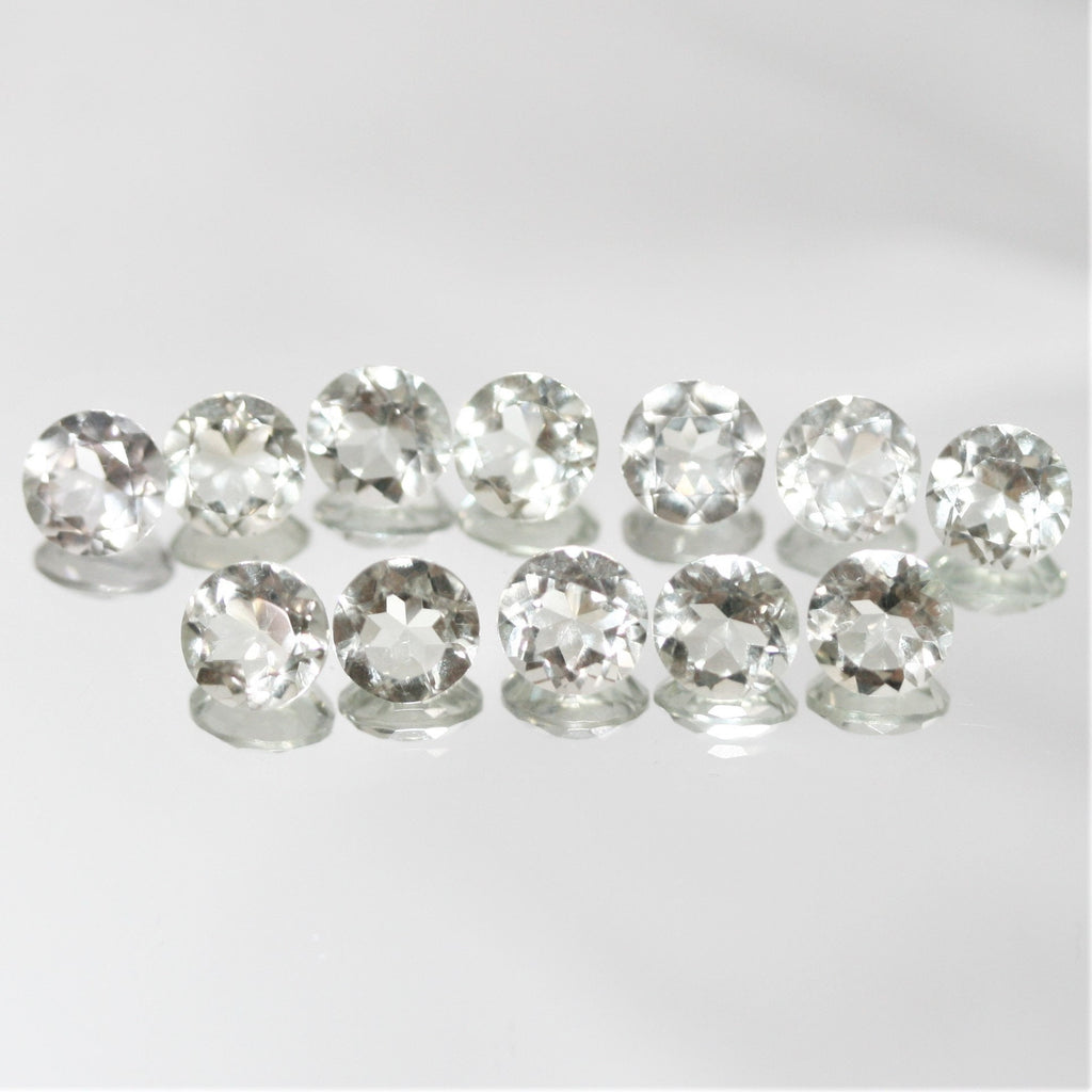 Lot de 12 pierres rondes à facettes de prasiolite de 5,5 mm.