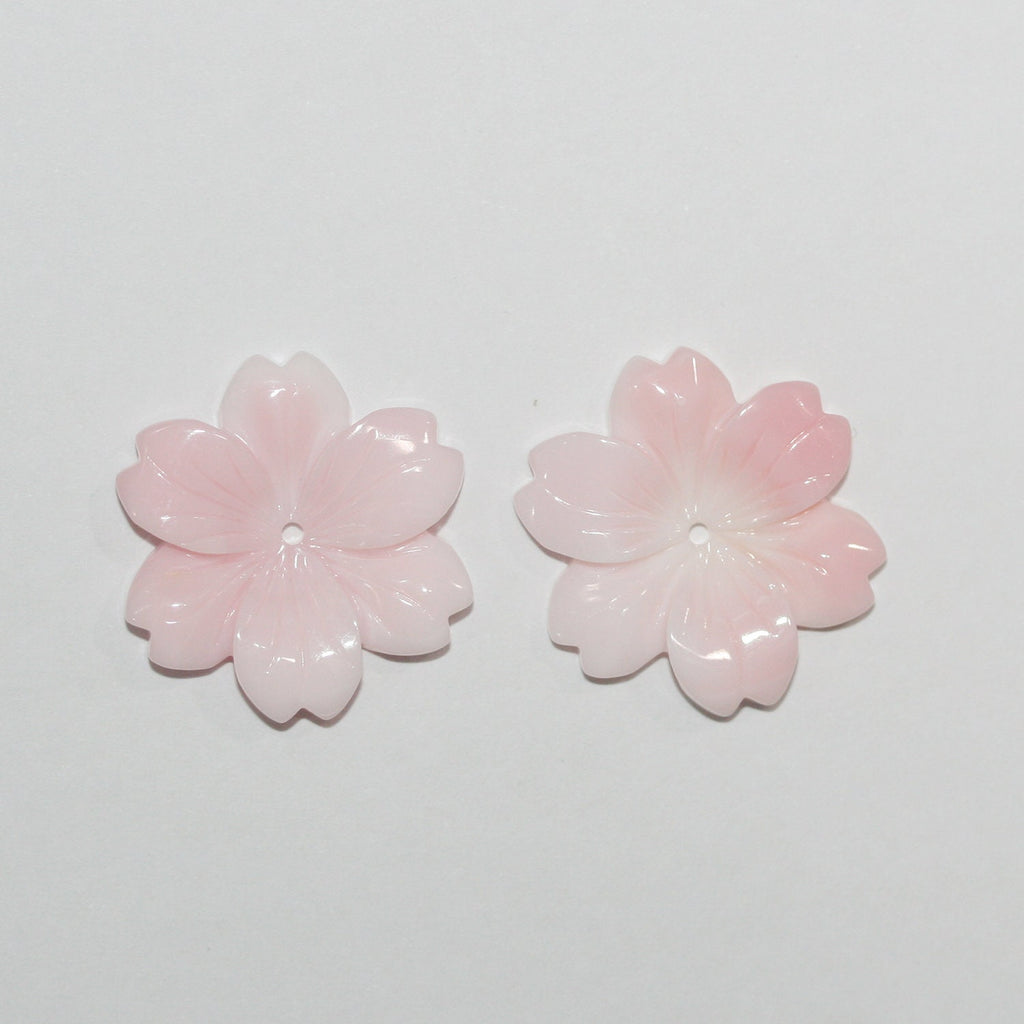 Pendentif feuille en coquillage rose naturel (1 paire) 20 mm