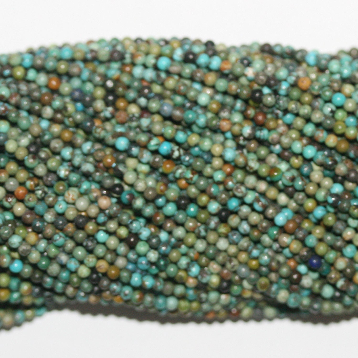 Perles rondes lisses en turquoise St 15" 1,8 mm.-Rig 39 cm.